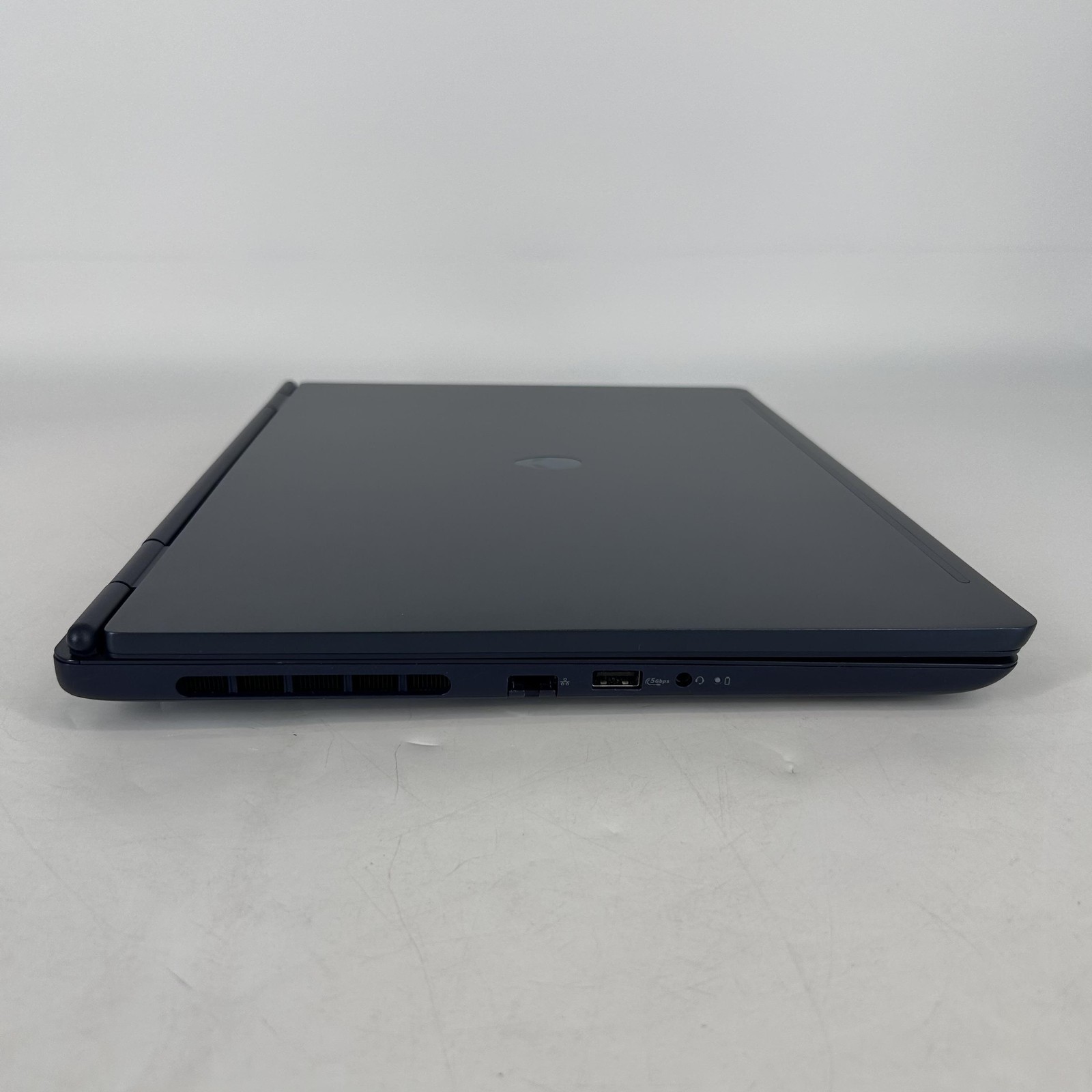 Dell Alienware 16 Aurora 120Hz QHD+ 2.5 GHz 7 240H 32GB 1TB RTX 5050 BENT FRAME