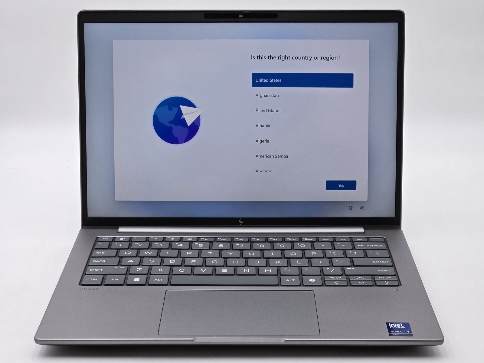HP ZBook 8 G1i 14 Ultra 7 265H RTX 500 Ada 32GB 1TB W11P Grade B