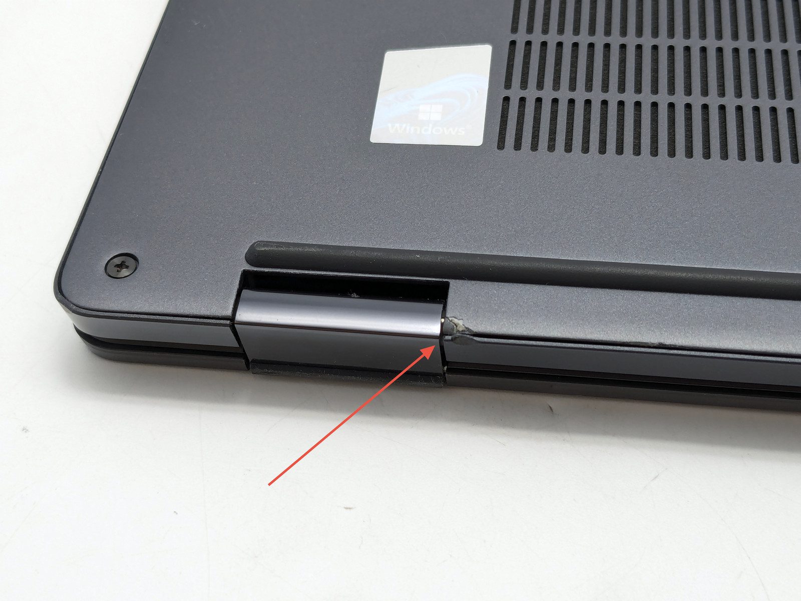 Dell Latitude 9330 13.3″ i5-1240U 16GB DDR5 256GB SSD Windows 11 Home