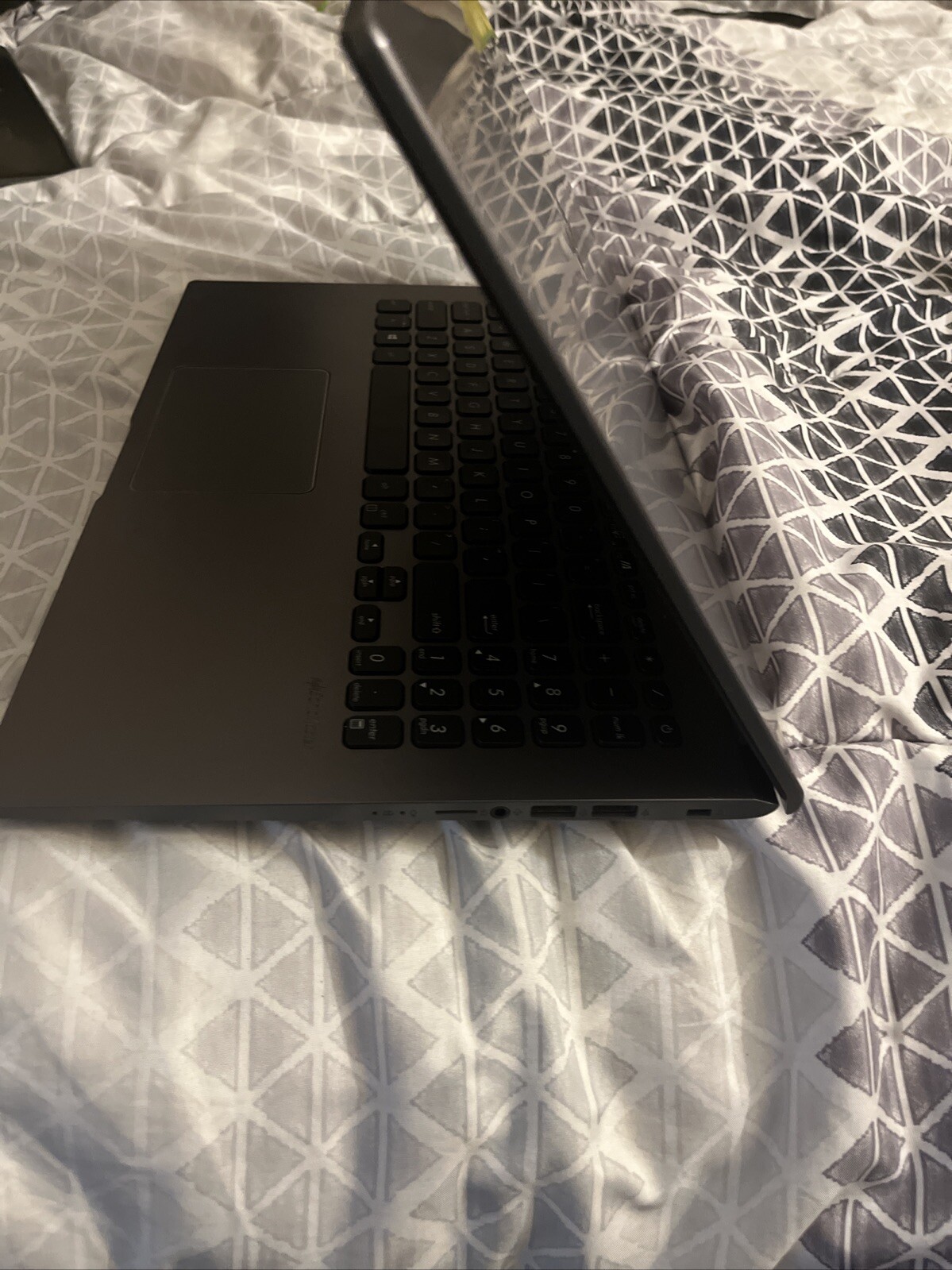 ASUS Laptop 15”
