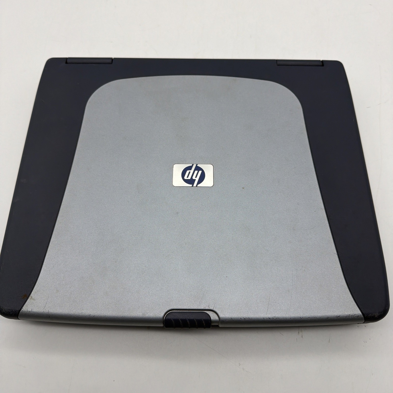 hp pavillion zt1175 laptop WINDOWS XP =PARTS, REPAIR ONLY=