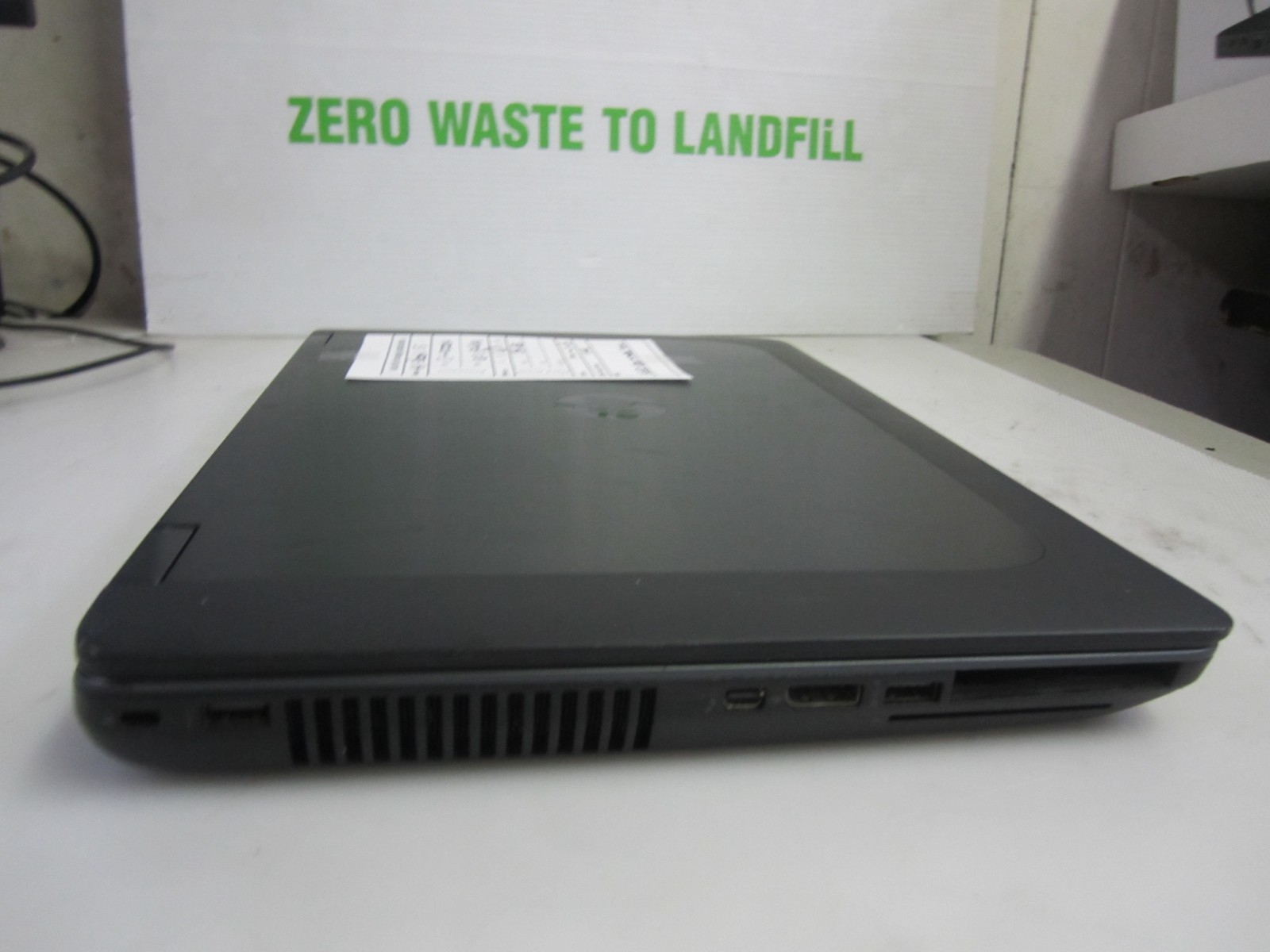HP ZBook 15 i5-4300M 2.6GHz 16GB 256GB .Laptop + AC NO OS, STIFF KEYS READ~