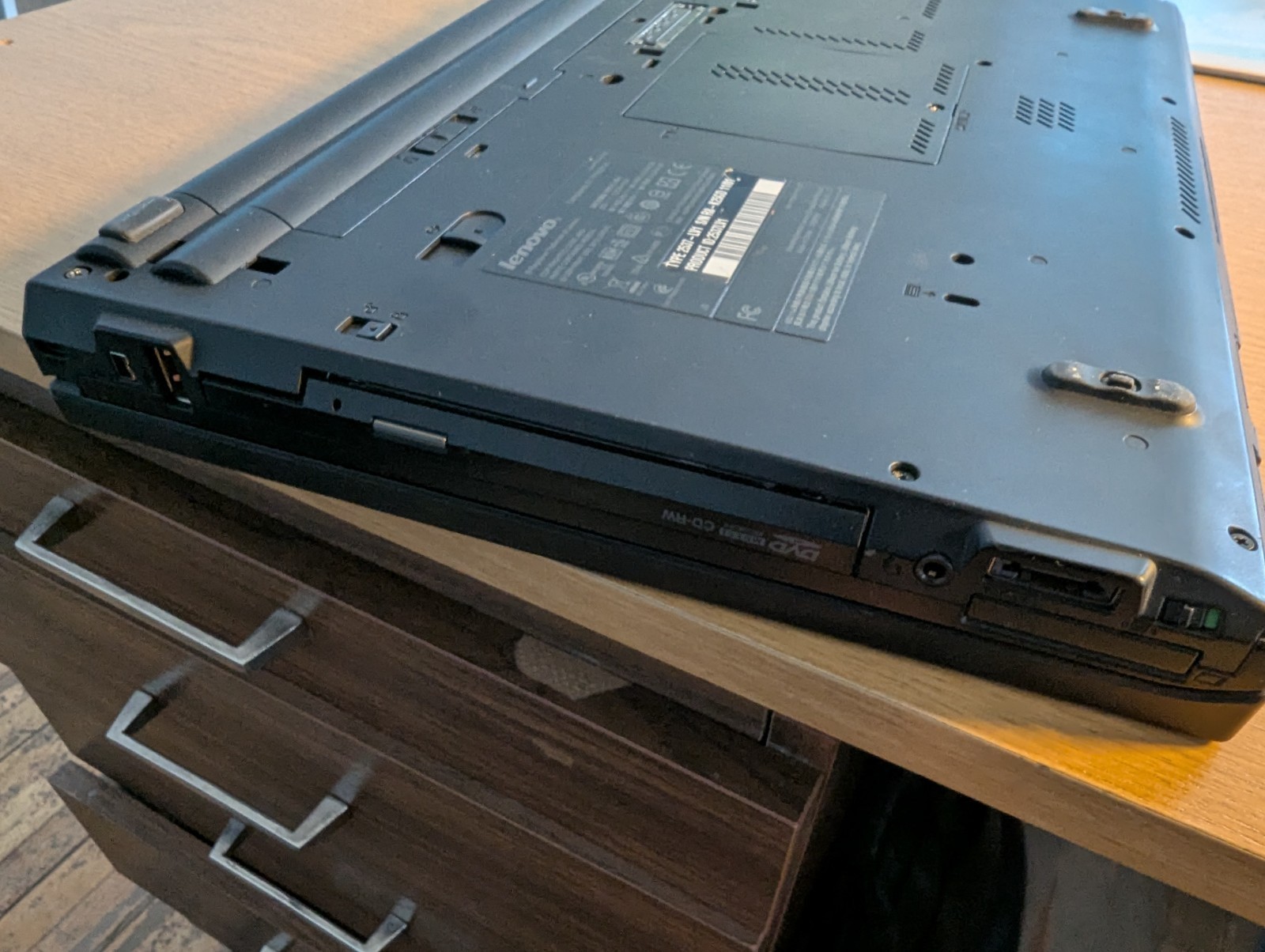 Lenovo Thinkpad T410 Laptop, Intel i5 M560 2.67GHz, 120gb SSD, 8gb RAM