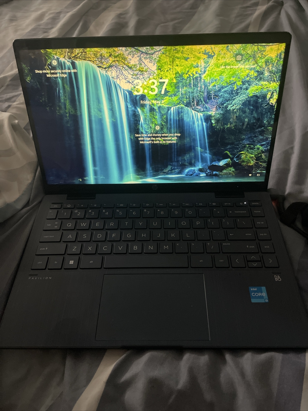 HP Pavilion x360 14-ek0013dx 14″ (256GB SSD, Intel Core i3 12th Gen., 4.40 GHz,