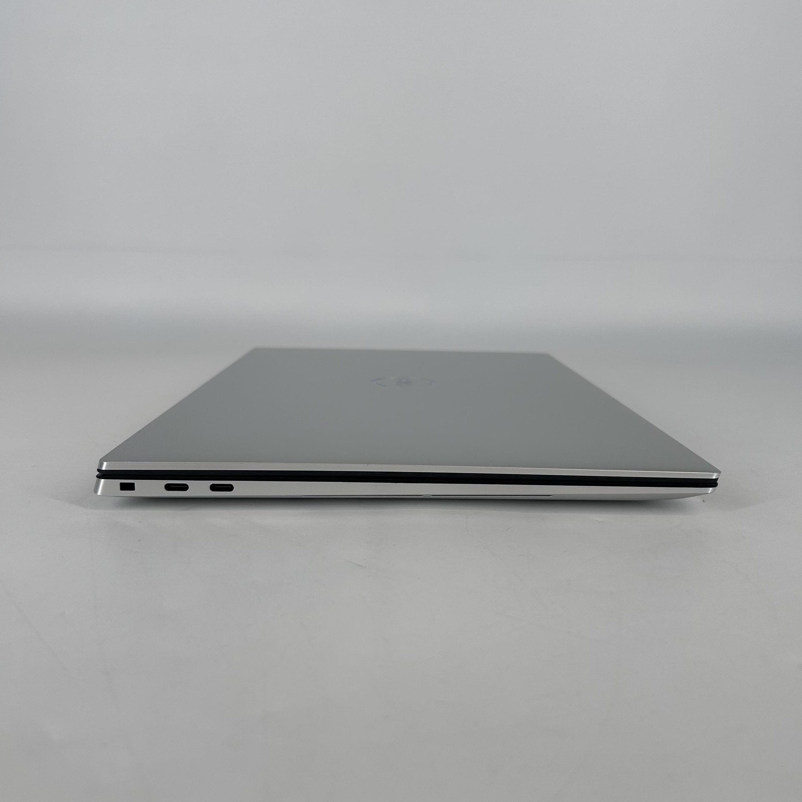 Dell XPS 15 9510 FHD+ i9-11900H 2.50GHz 32GB 1TB SSD RTX 3050 Ti WORN C KEY