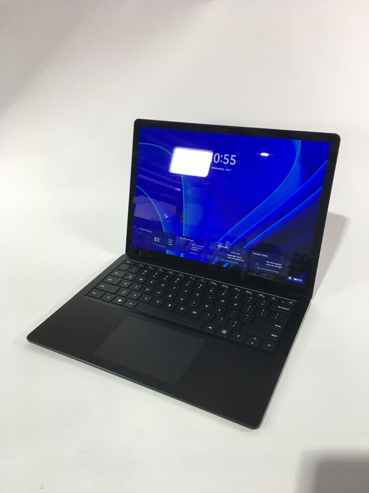 Microsoft Surface Laptop 3 i5-1035G7 1.20GHz/16GB RAM/256GB NVMe SSD/Win11 Pro