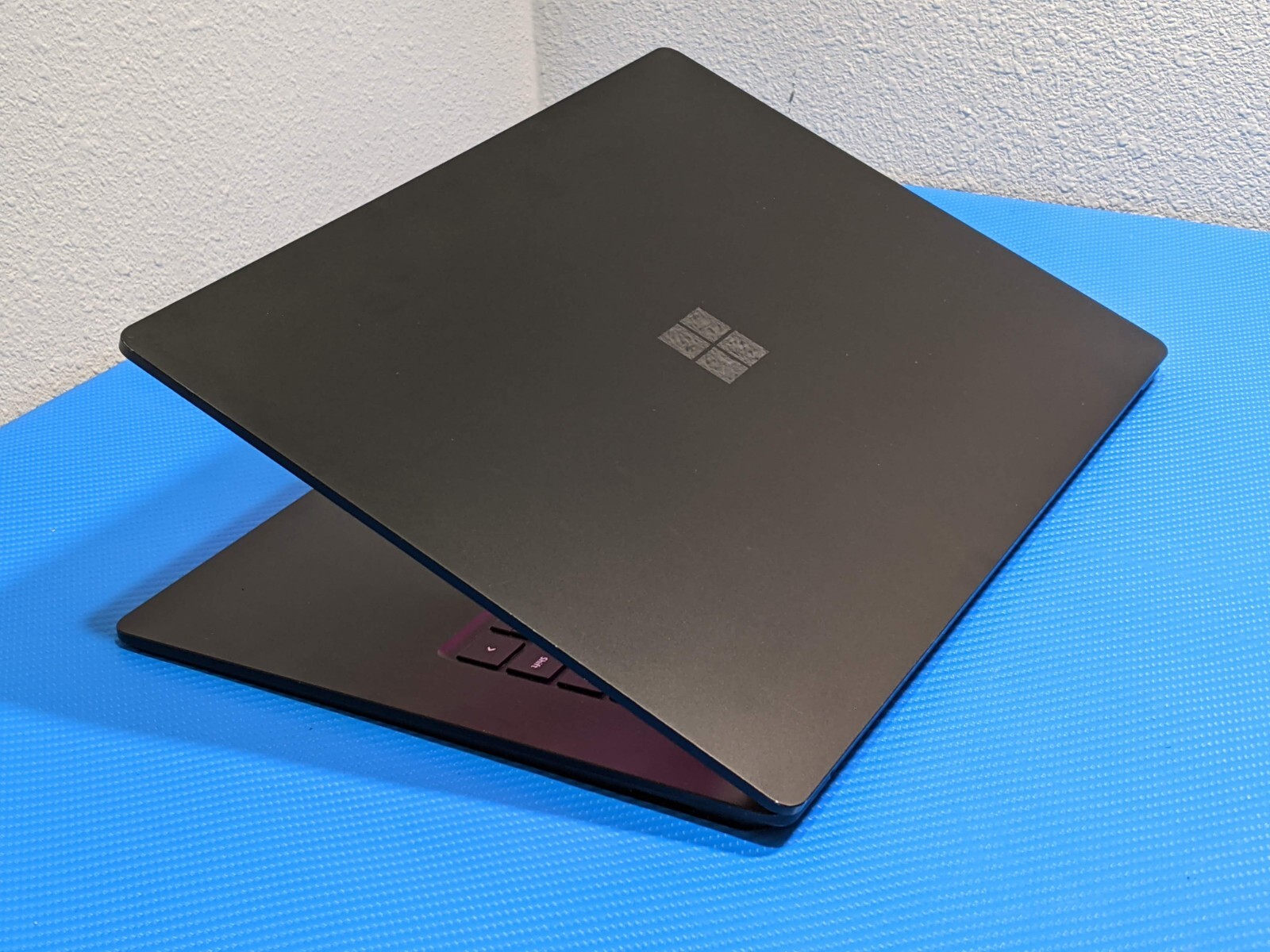 MS Surface Laptop 3 1873 15″ 2496×1664 TOUCH Ryzen 5 3850U 2.1GHz 16GB 256GB +PA