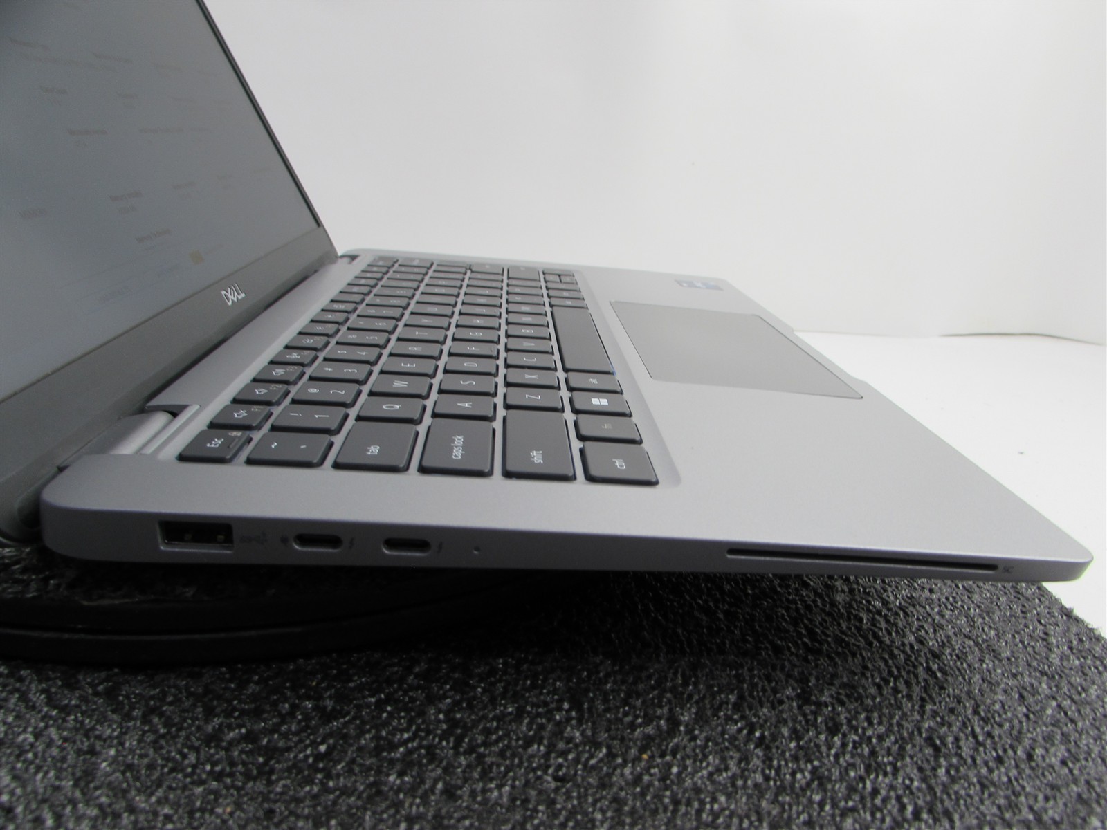 DELL LATITUDE 5340 1920X1080 FHD CORE I5-1345U 512GB SSD 16GB RAM NO O.S