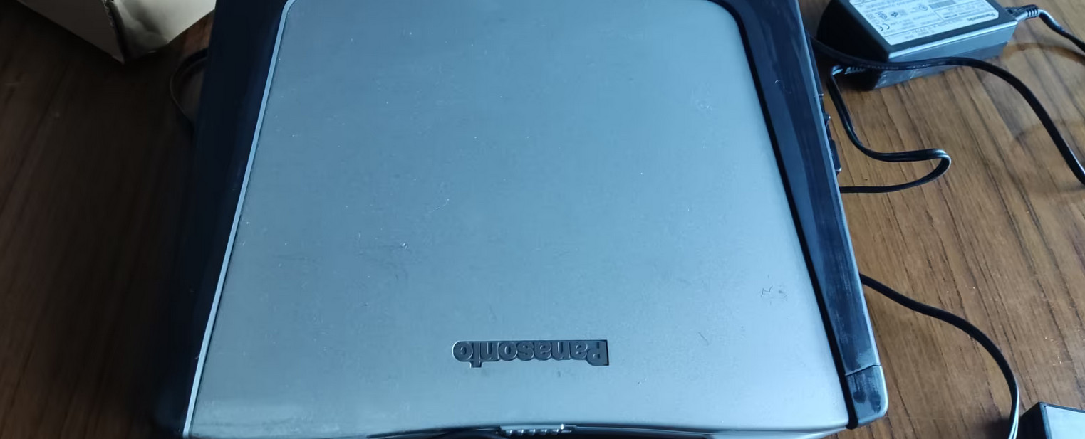 Panasonic Notebook Computer CF-72 Toughbook With Accessories Vintage