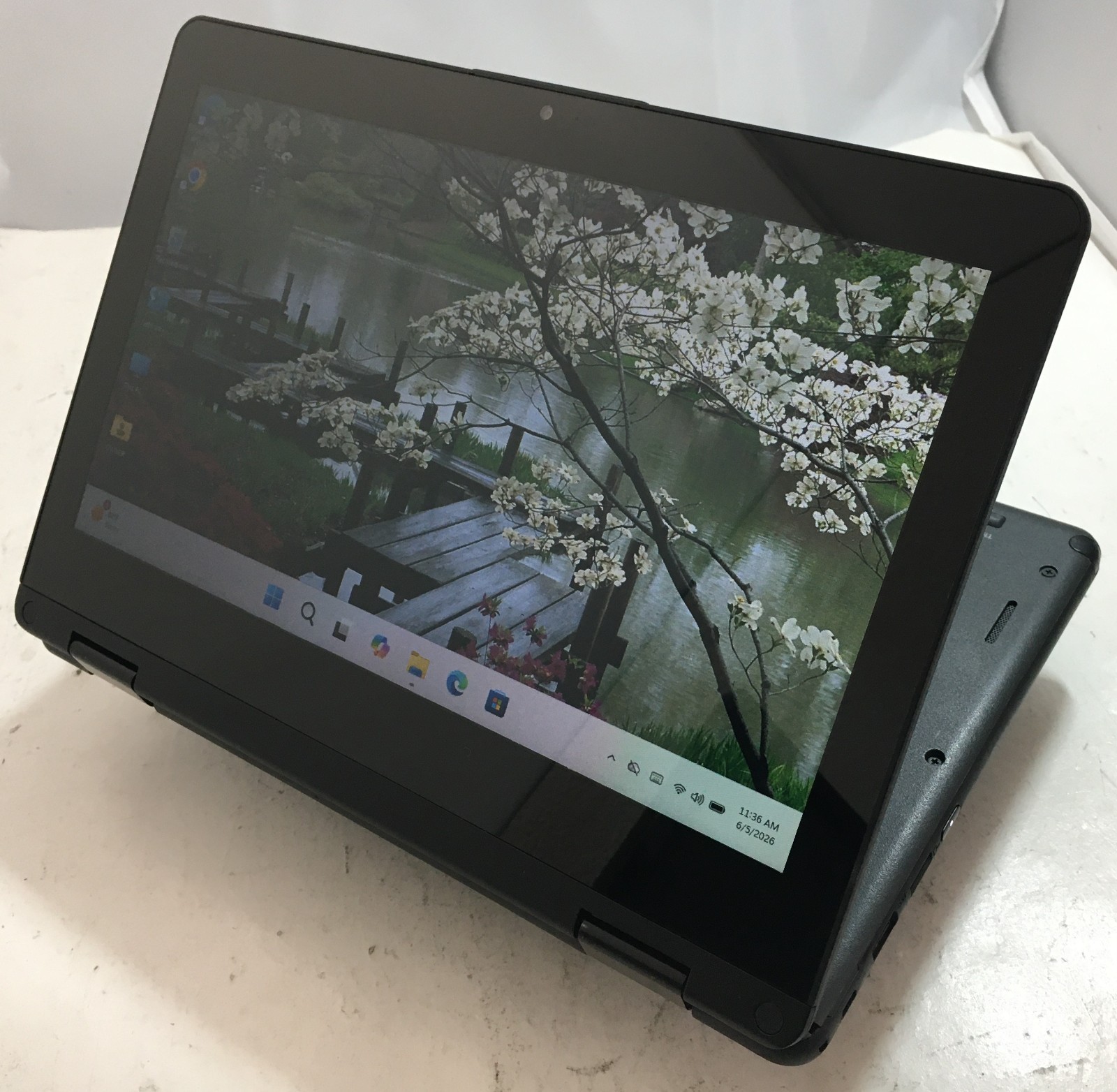 Lenovo ThinkPad 11e Yoga Gen 6 Touchscreen M3-8100Y 1.1GHz 8GB 256 GB SSD Win11