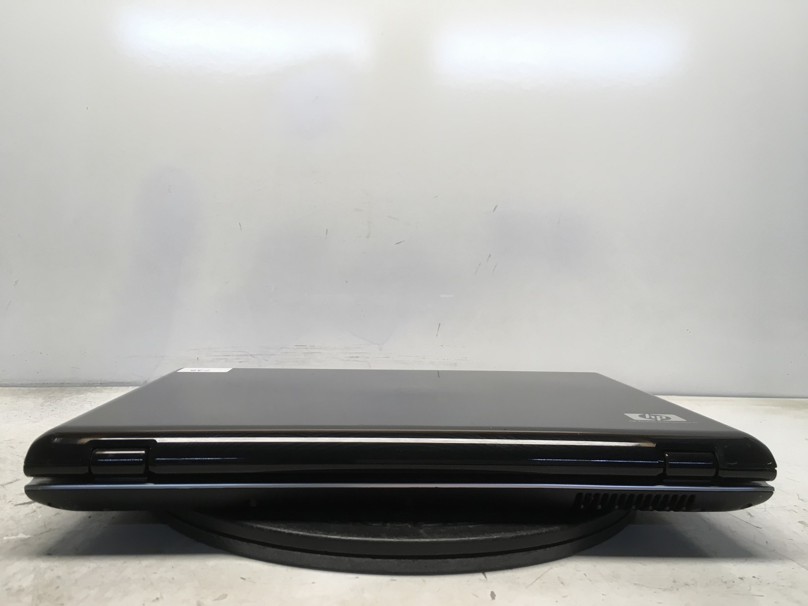 HP Pavilion 6423OM AMD Turion 64 X2 TL-58 1900MHz 2 GB NO HDD No Batt