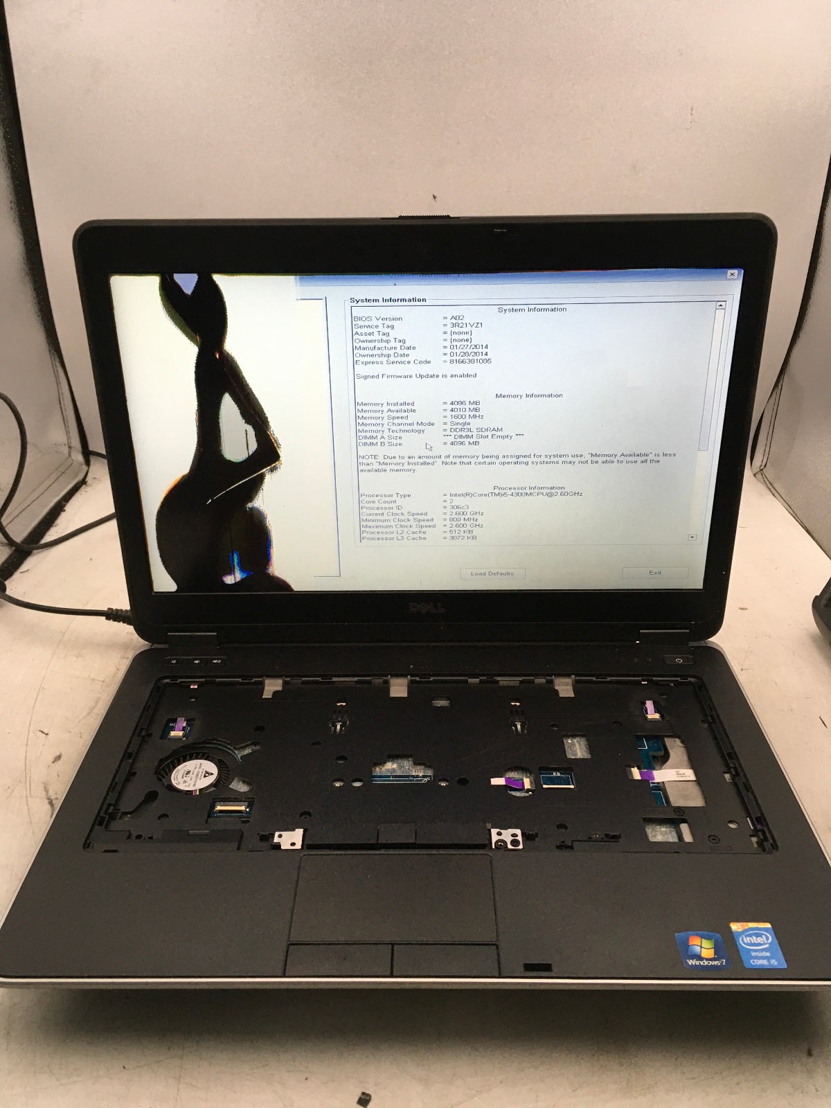 DELL LATITUDE E6440 – BOOTS TO BIOS/BAD LCD – INTEL I5 4TH GEN – NO RAM -14″-BB