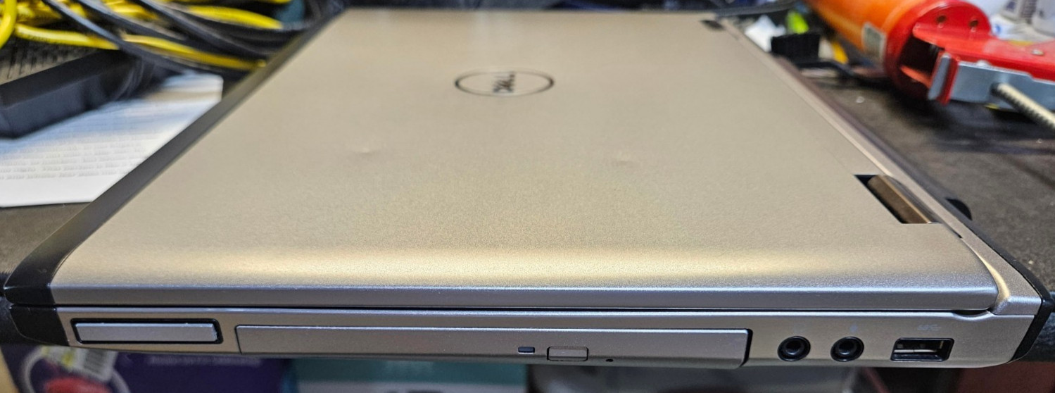 DELL Vostro 3555 Laptop 15.6″ i7 2630QM 8GB RAM 500GB SSD Win 10 Pro
