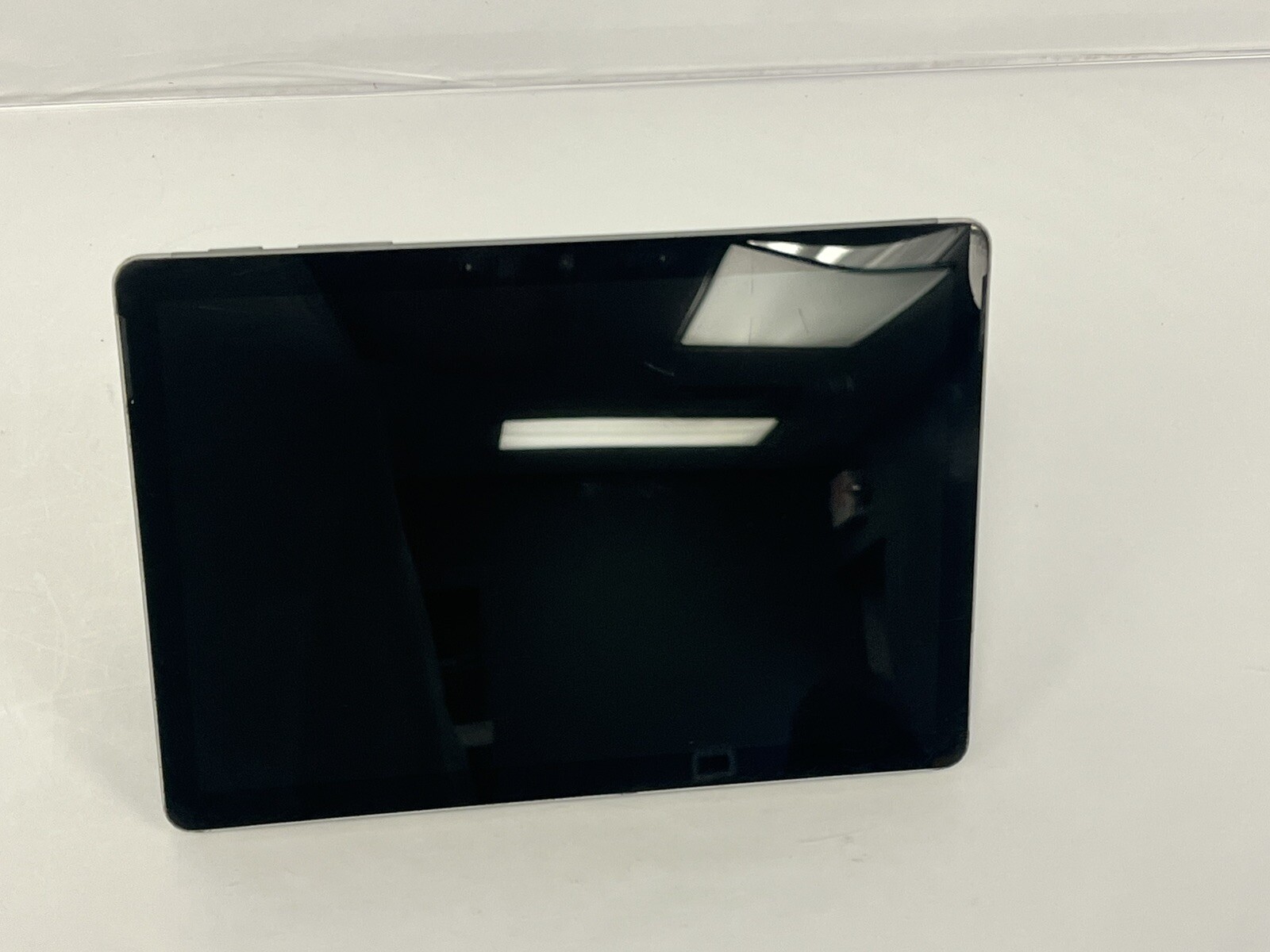 Microsoft 1926 Surface Go 2 10.5″ Pentium 4425Y @1.70Ghz 4GB Ram 64GB eMMc (5)