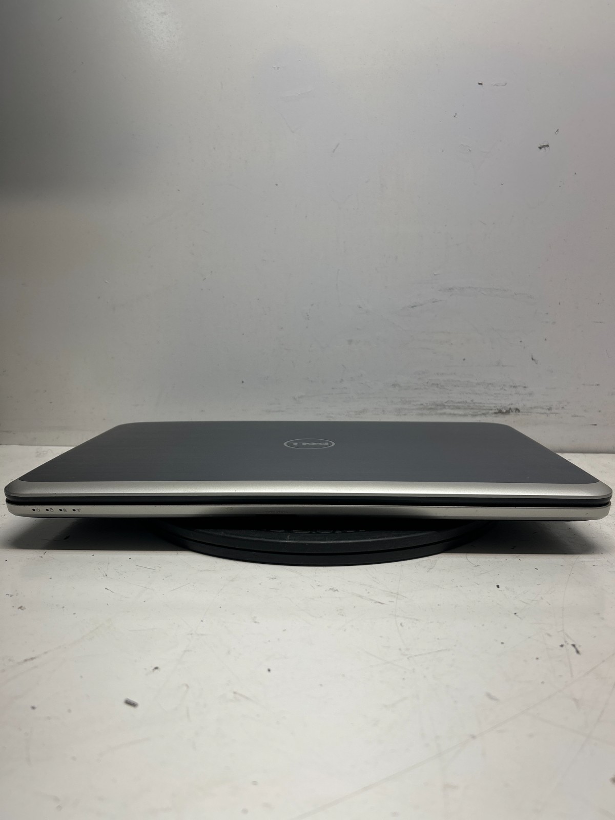 Dell Inspirion 5721 Intel i5-3337U 1.80GHz 8GB NO HDD