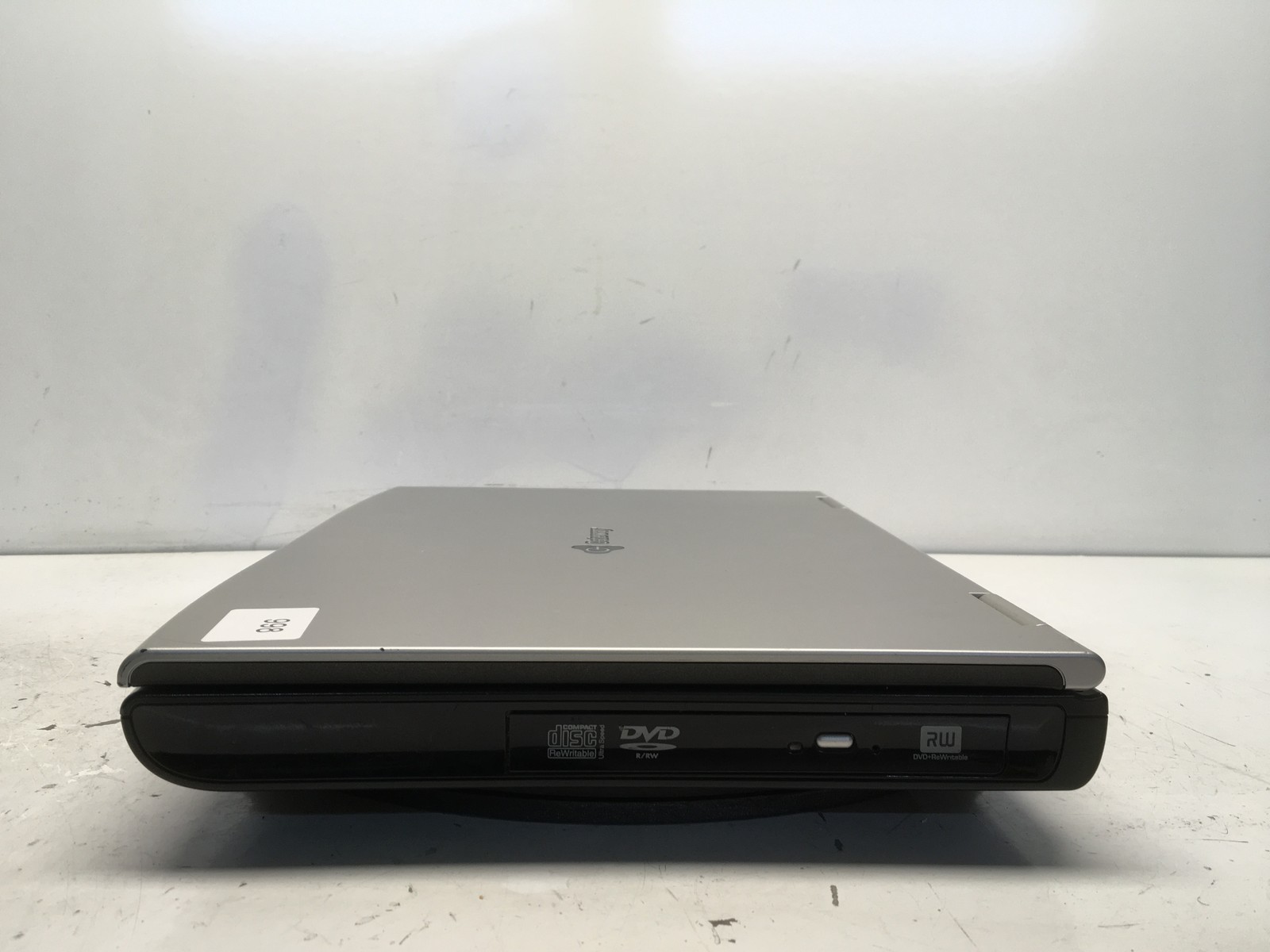 Gateway 7322 Mobile Intel Pentium 4 1860MHz 480 MB NO HDD No Batt