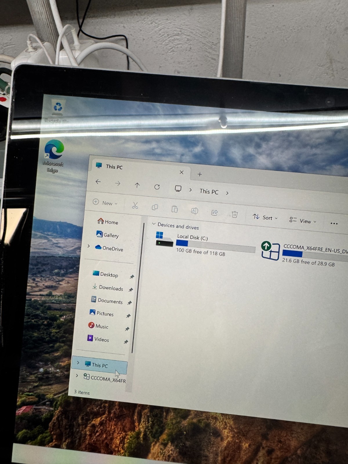 Microsoft Surface Pro m3-7Y30, 4GB RAM, 120GB SSD, Win11 PRO #6609
