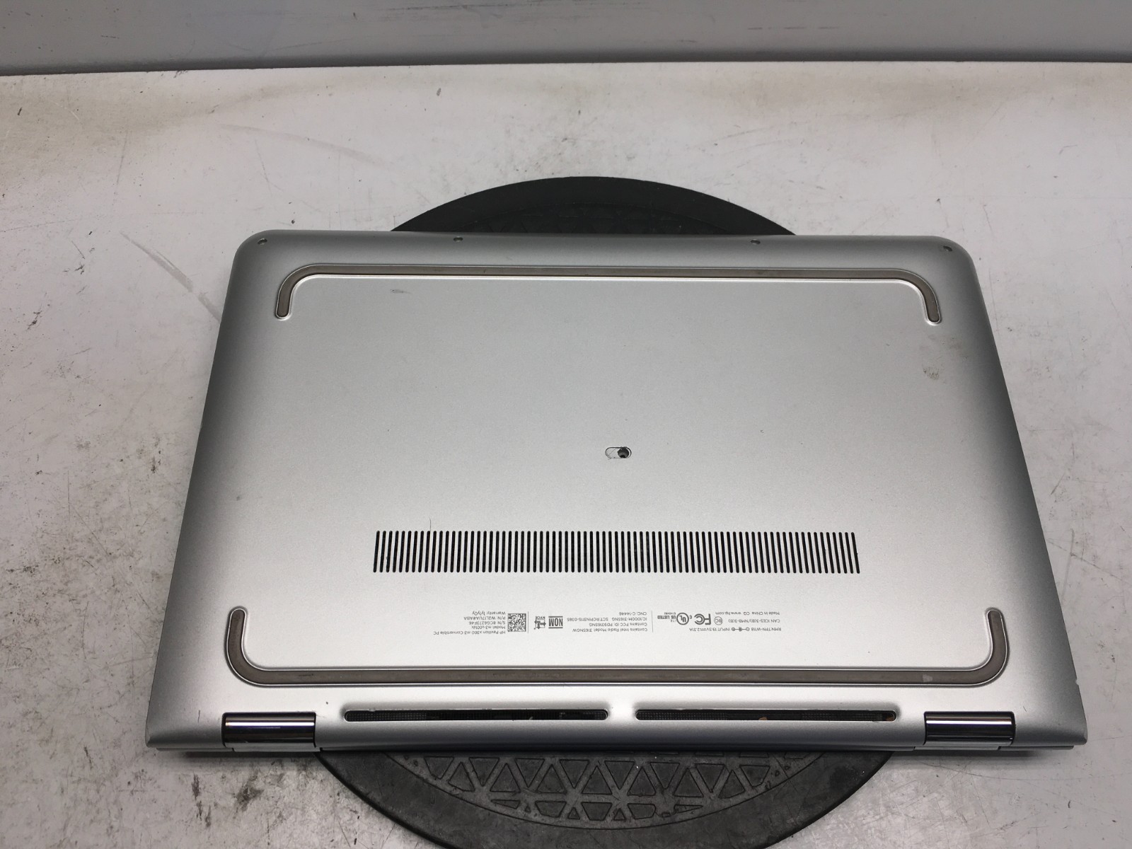 HP Pavilion m3-u001dx Intel i3-6100U 2.3GHz 6 GB NO HDD