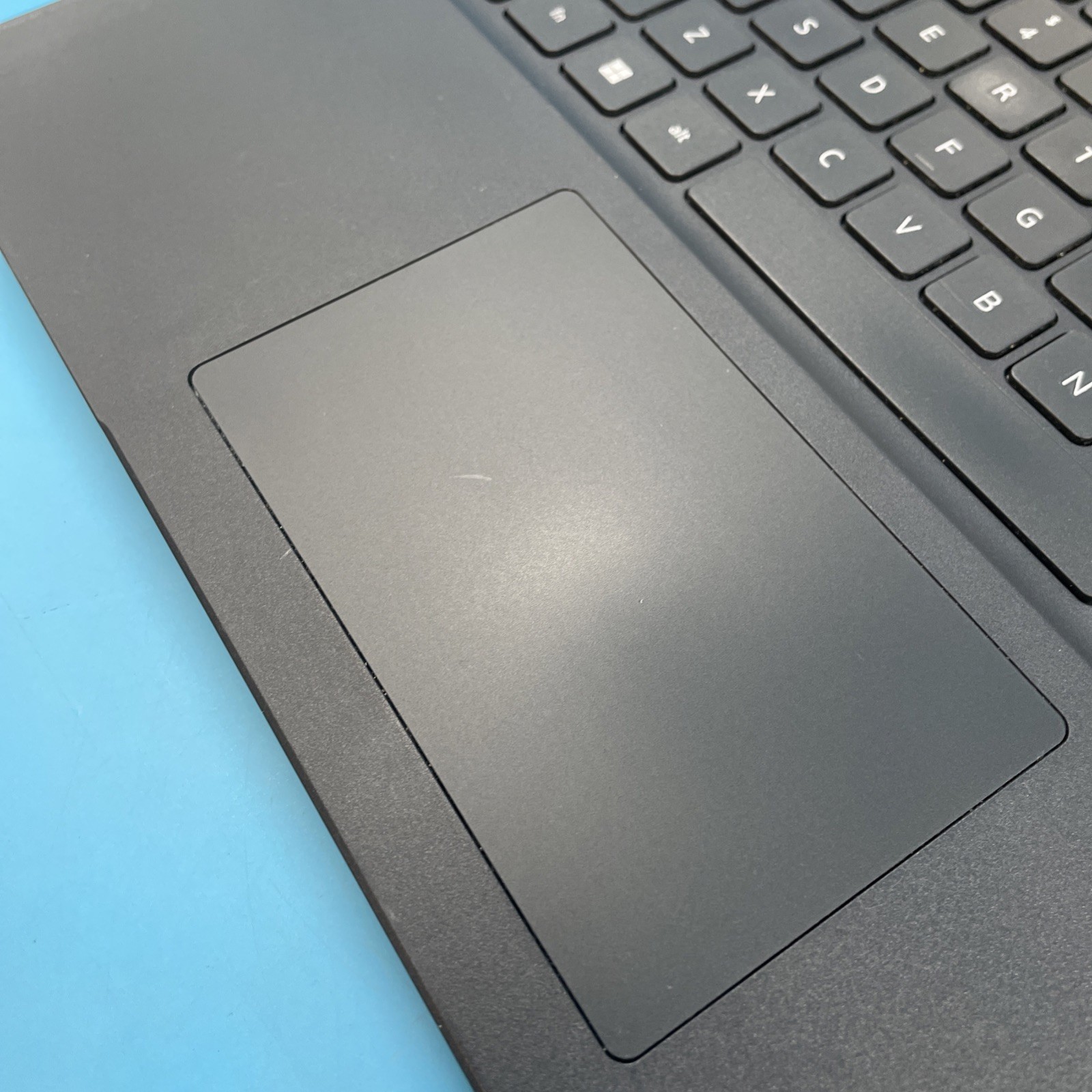 Dell Latitude 3420 | i5-1135G7 | 8GB RAM | 256GB SSD | WIN 11 PRO | 79% BATT
