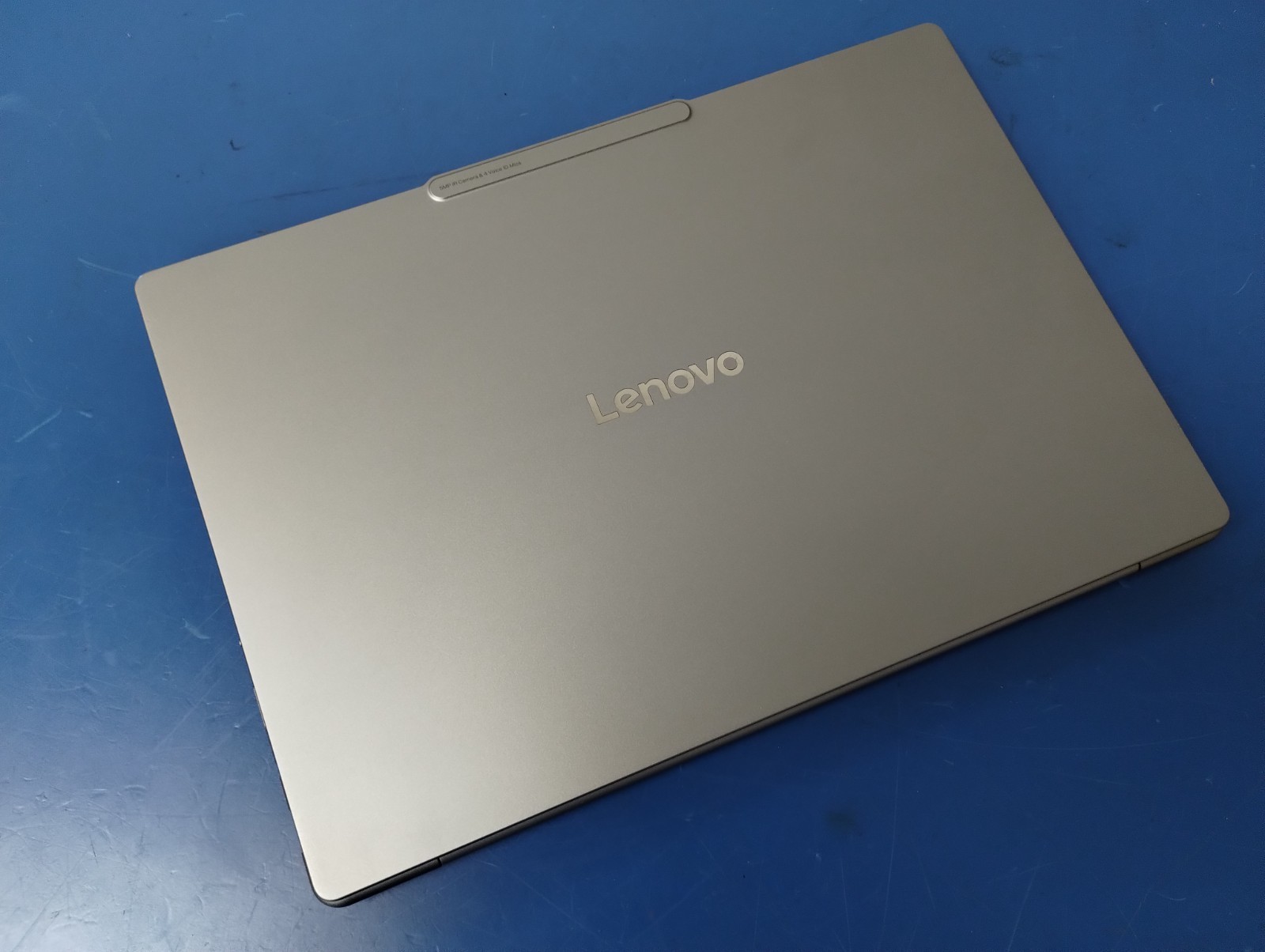 Lenovo Slim 7 14ILL10, Intel Core Ultra 7, 2.20 GHz, 32 GB RAM, 1 TB NVMe SSD