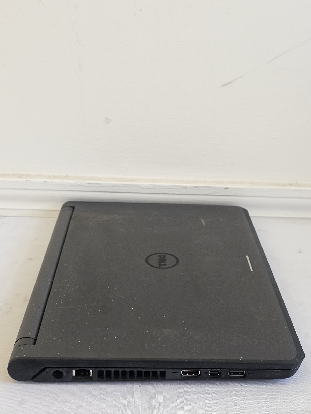 Dell Latitude 3350 Laptop – Intel Celeron 3125u – 8GB RAM – 500GB HDD – Win 10