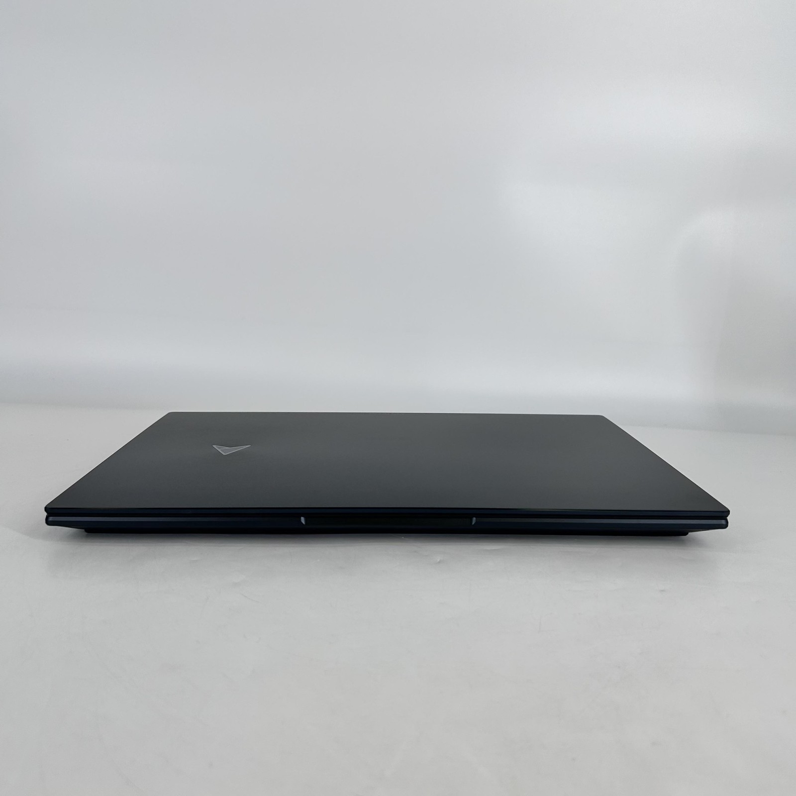 Asus Zenbook Pro 16X UHD+ TOUCH 2.6GHz i9-13900H 32GB 1TB SSD RTX 4070 Excellent