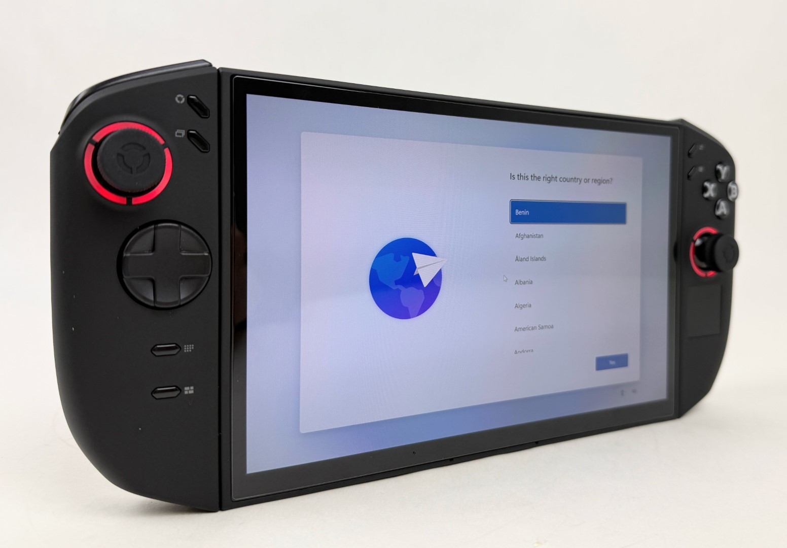 Lenovo Legion Go 2 Handheld Gaming PC 8.8″ PureSight Ryzen Z2 32GB 1TB SSD W11H
