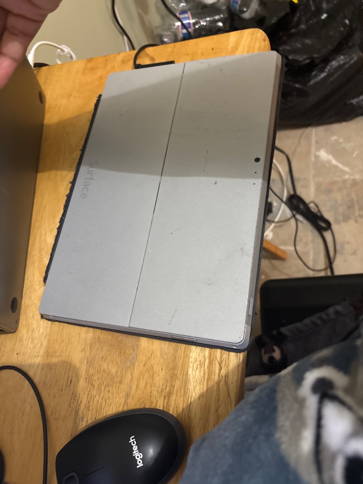 Microsoft Surface Pro (128GB, i5 7th Gen., 4GB)Laptop – Silver – 1796
