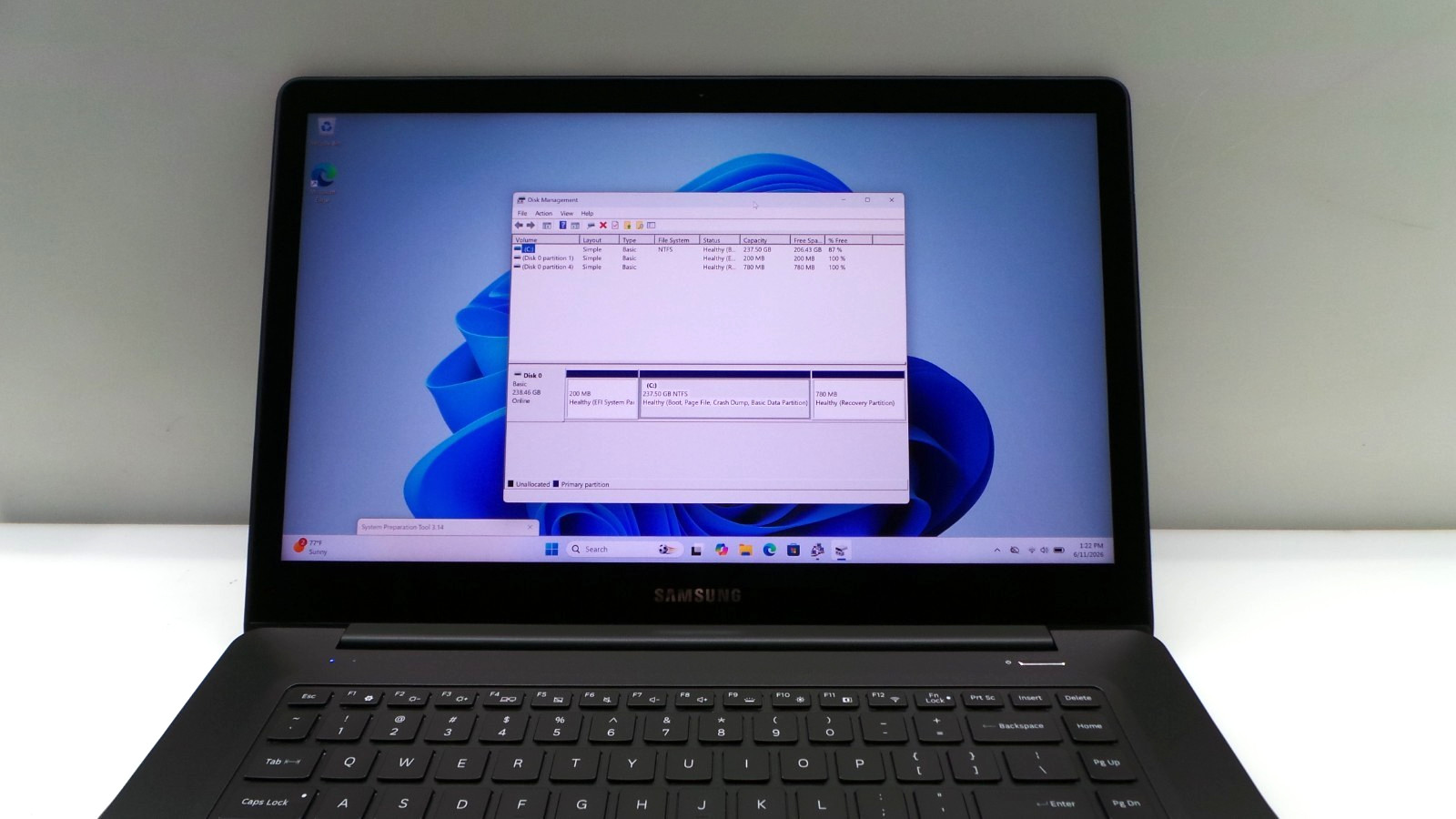 Samsung Notebook NP940Z5L | 15.6″ | i7-6700HQ | 8GB 256GB SSD | Touchscreen