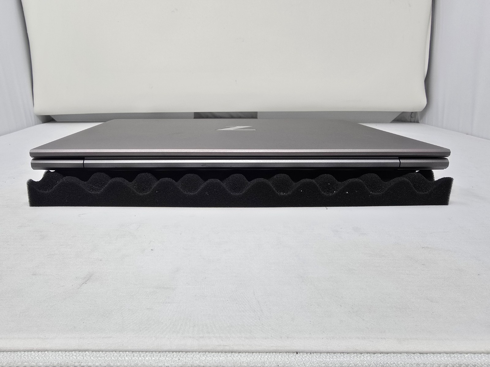 HP ZBook Firefly 14 G8 i7-1185G7 16GB RAM 512GB SSD – Used