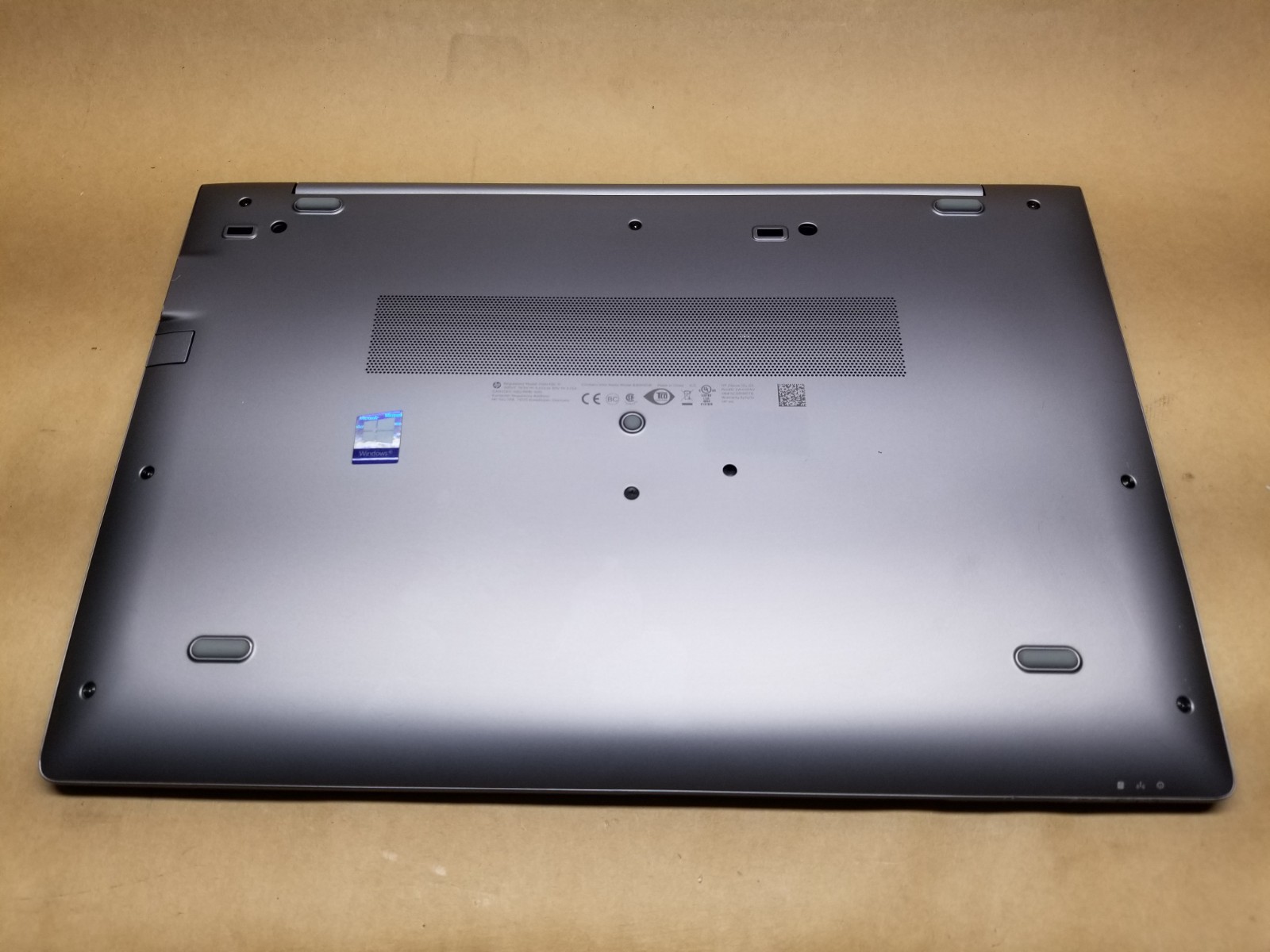 HP Zbook 15u G5 15.6″ Laptop i7-8550U, 8GB RAM 256GB SSD PRO WX 3100 WIN 11 PRO