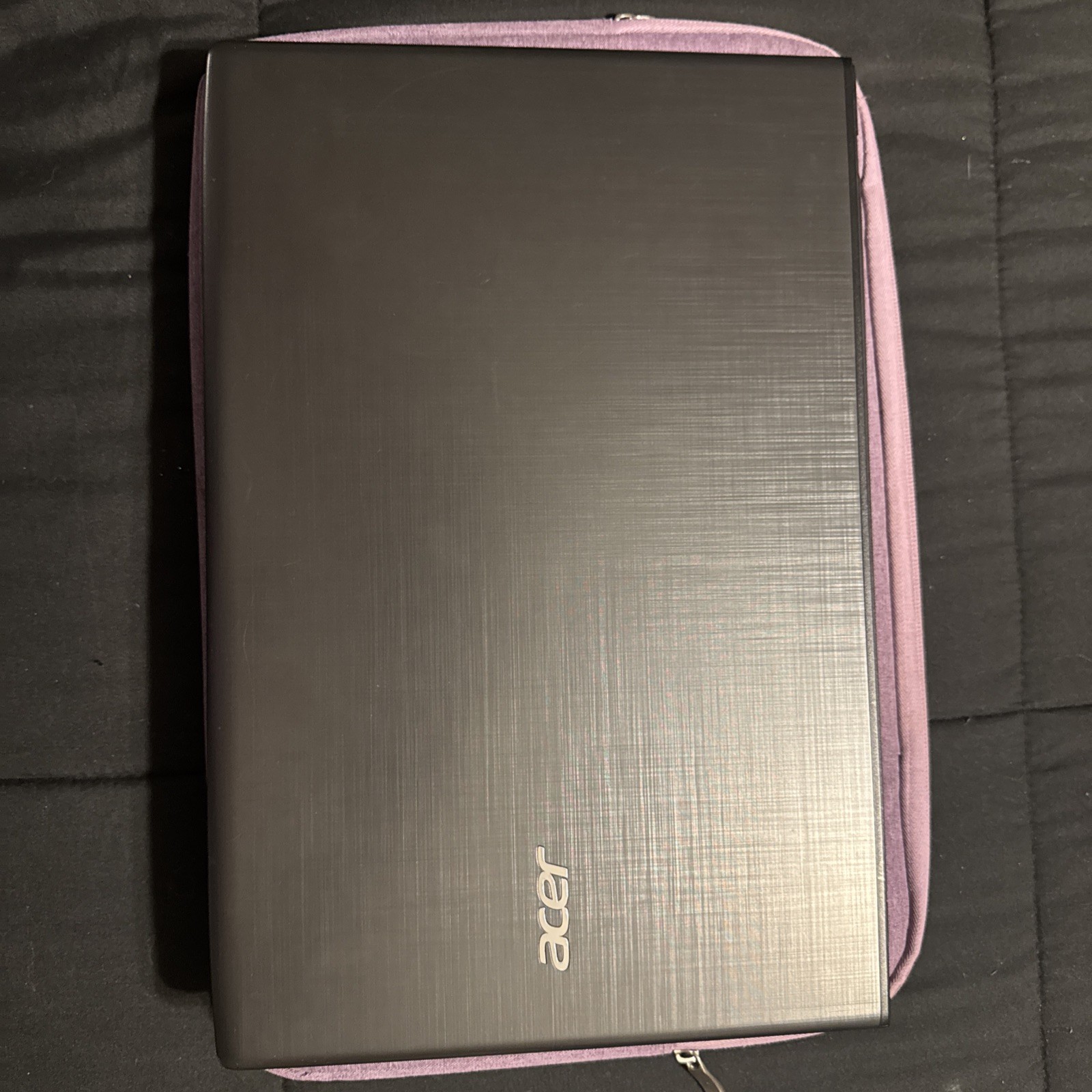 Acer E5-575 Laptop 15.6 Inch Screen Size 4GB DDR4 Memory, 1TB 5400RPM HDD