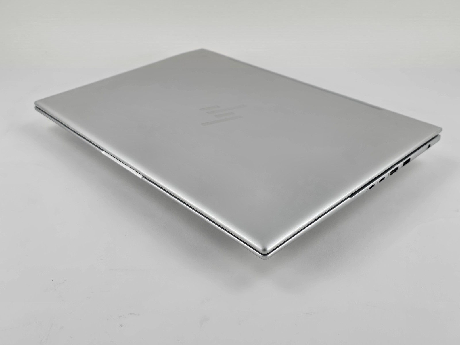 HP ENVY 16″ 120Hz Touch (Intel i7-13700H, 16GB, 1TB SSD, RTX 4060) – Used – READ