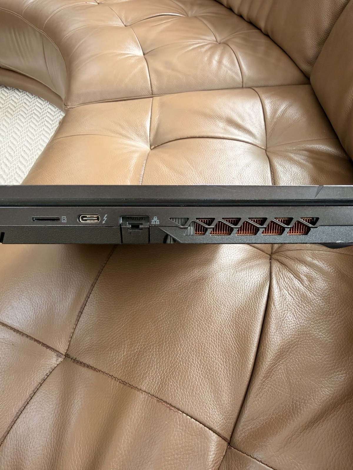 Sager Clevo NP70PNP Laptop (i7, 16GB, 500GB NVMe, RTX 3060, Win 11) (E10019847)
