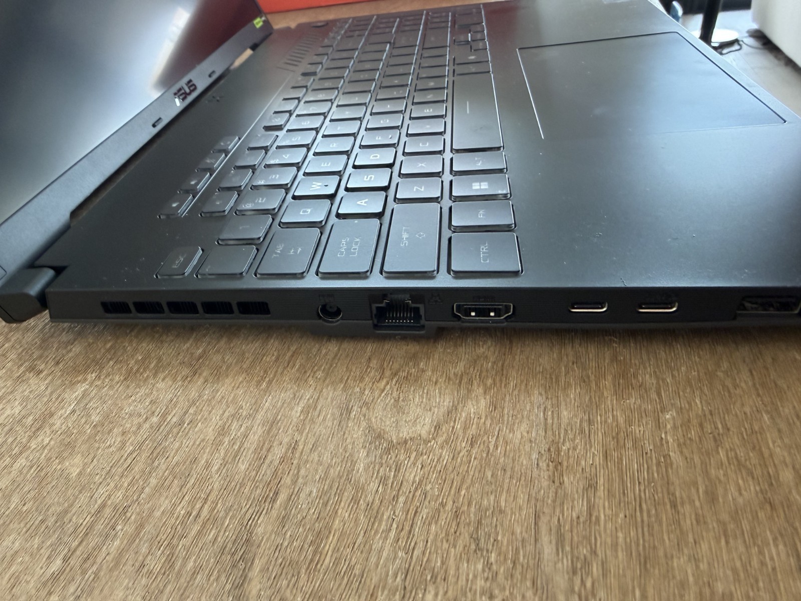 ASUS TUF Gaming F16 FX607VU-ES51 16″ Laptop | RTX 4050 | Core i5 210H | 8GB | 51