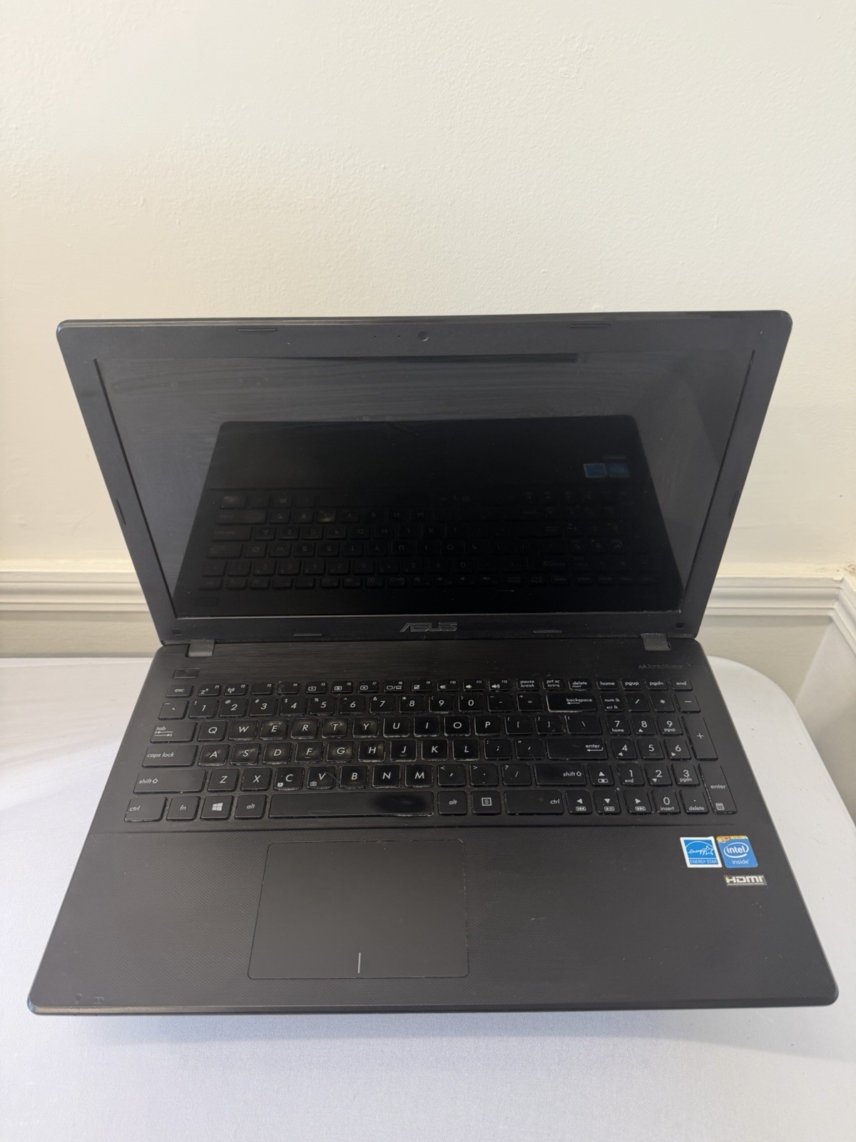 Asus X551M Laptop – Good Screen – Intel Celeron N2840 – RAM 8 GB -Read Des