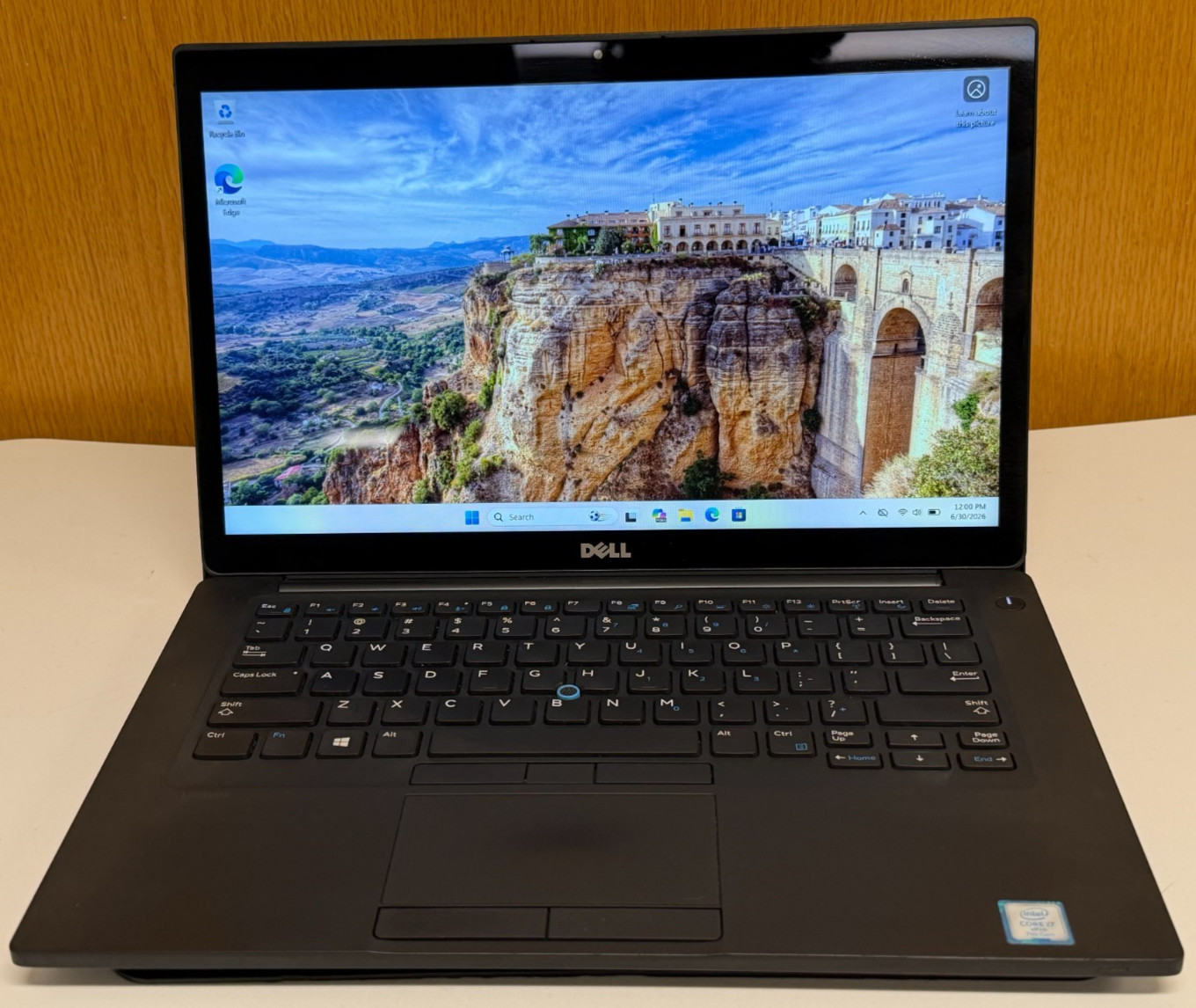 Dell Latitude 7480 Touchscreen 14″ (i7-7600U, 16GB RAM, 512GB) Windows 11 Pro