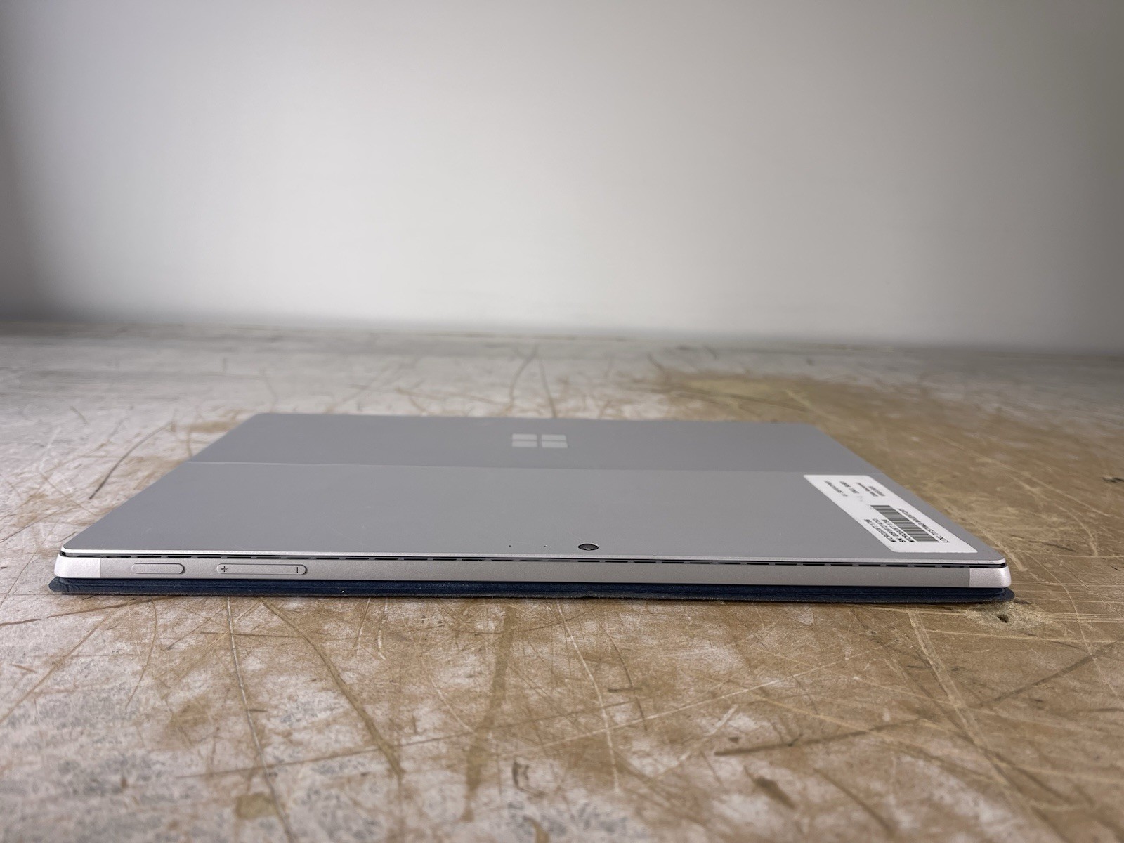 MICROSOFT SURFACE LAPTOP 1769 i5-7300U @ 2.60GHz, 4GB RAM, 120GB SSD, WIN 10 PRO