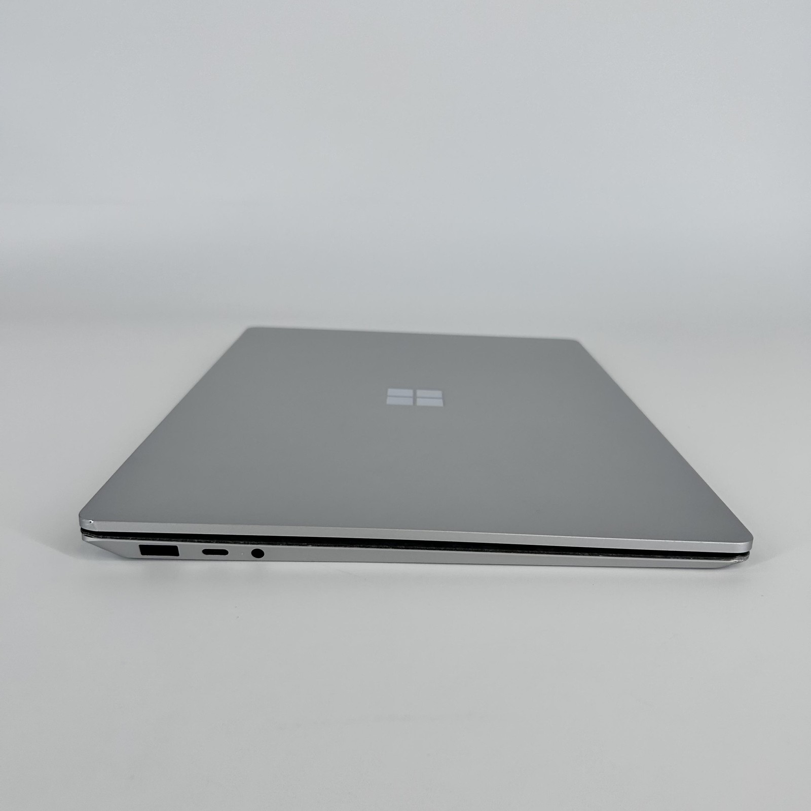 Microsoft Surface Laptop 3 13 2K TOUCH i7-1065G7 16GB 512GB SSD – GOOD