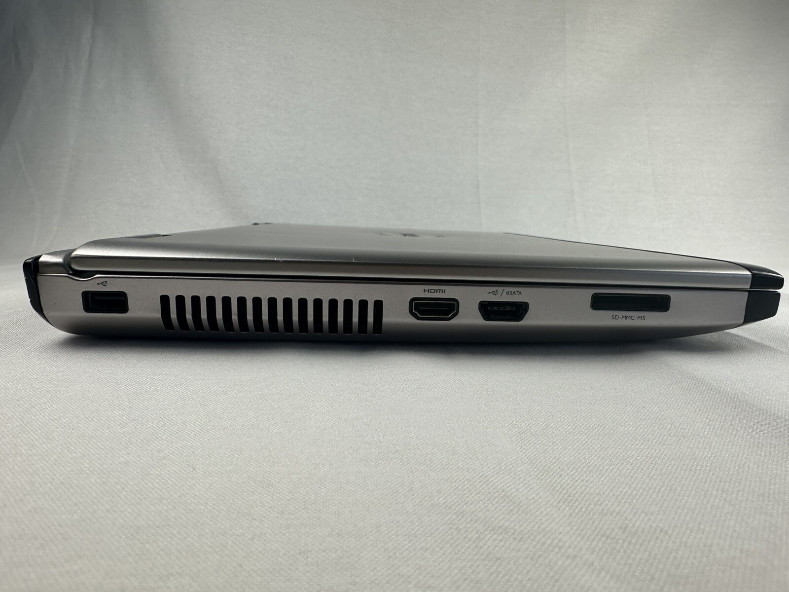 Dell Vostro 3550 – 15.6” i5-2450M 2.50GHz, 4GB RAM, 320GB HDD, Win 7 – Read Desp