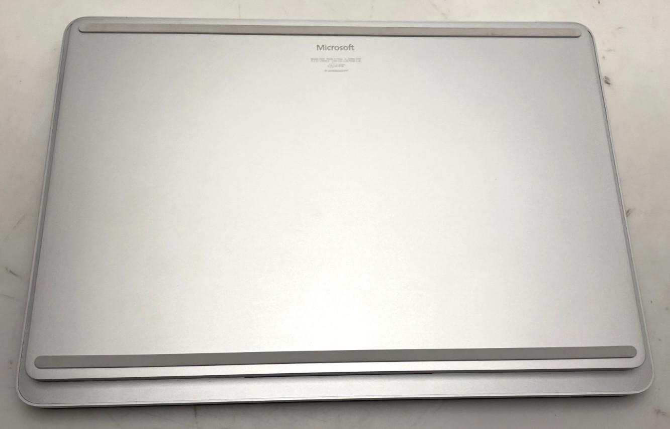 Microsoft Surface Laptop Studio 2 2029 14.4″ TCH i7-13800H 32gb Ram 1TB SSD W11