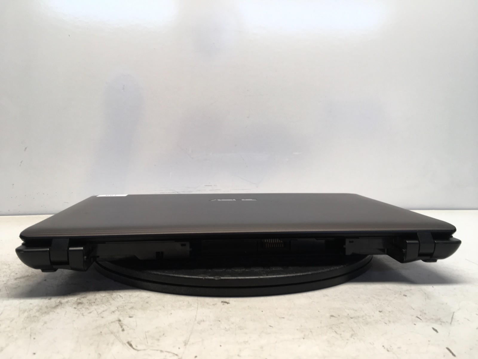 Asus K53E-BD4TD Intel i5-2430M 2.4GHz 4 GB NO HDD READ
