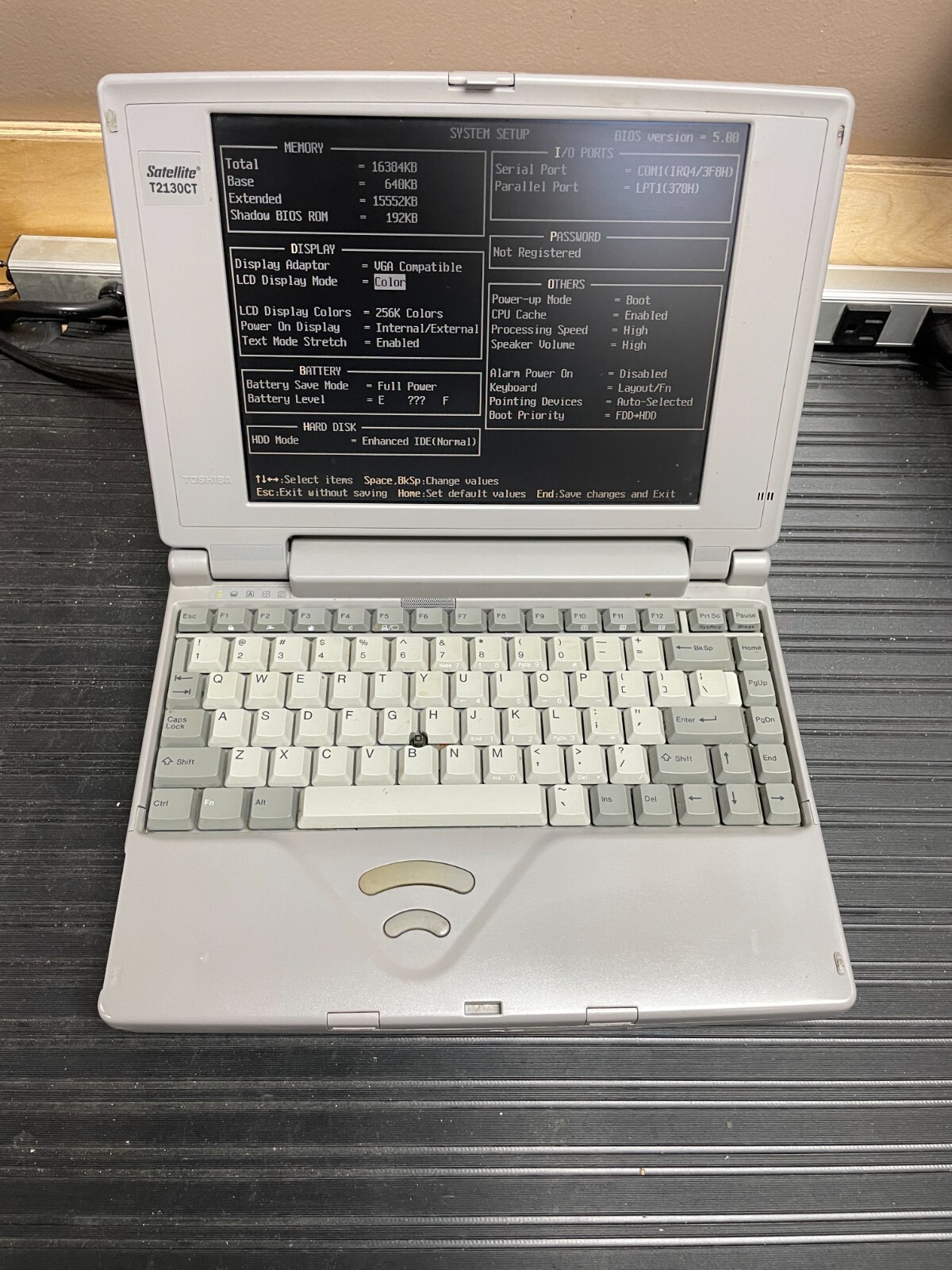 VINTAGE Toshiba Satellite T2130CS 10.4″ display Intel 16MB Ram, For Parts AS IS
