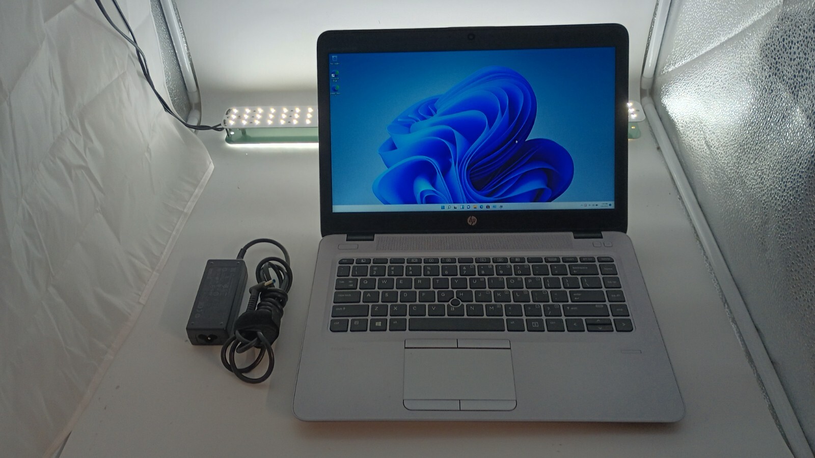 HP mt42.AMD Pro R6(10 Computercores).Radeon.8GB.128GB SSD.14″FHD.W11.Nice
