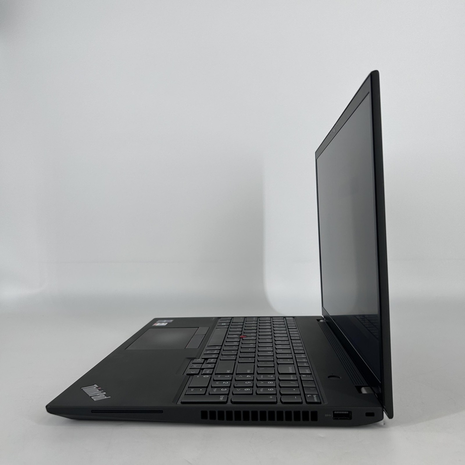 Lenovo ThinkPad T16 Gen 1 Gray FHD+ TOUCH 2.2GHz i7-1270P 32GB 1TB SSD Very Good