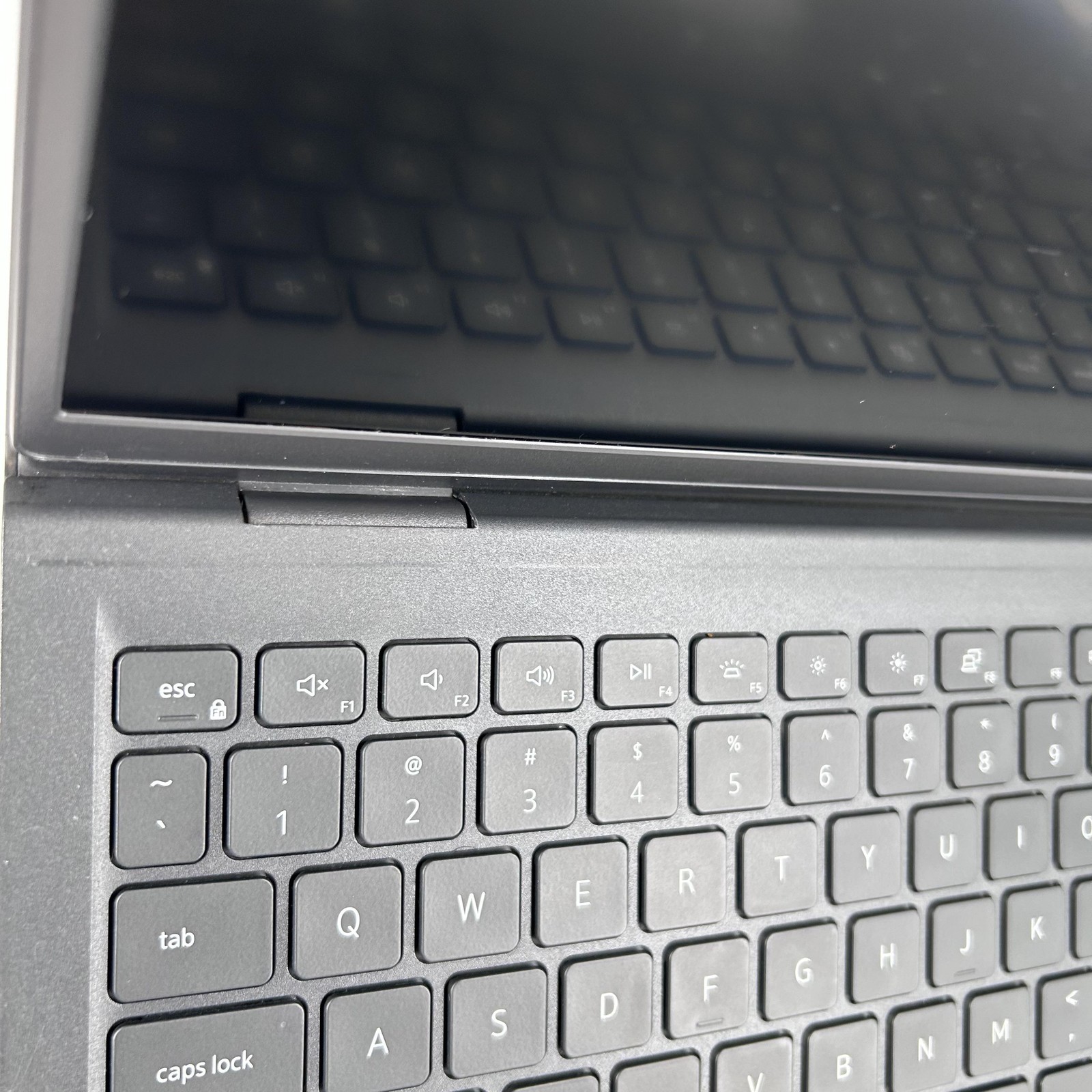 Dell Inspiron 3520 15.6 Black FHD 1.7 GHz i7-1255U 16GB 512GB SSD Fair