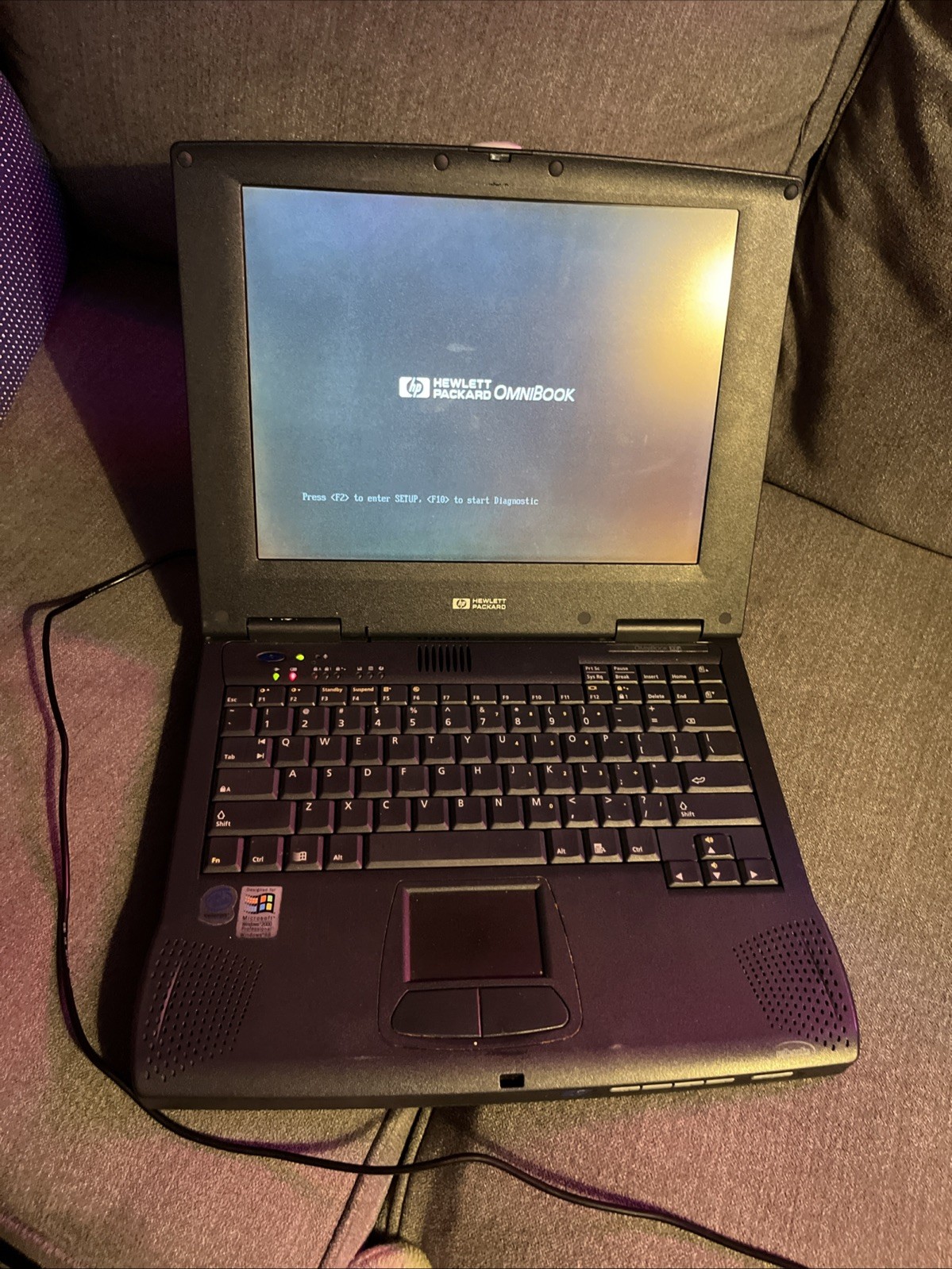 HP OmniBook XE2 Vintage Laptop Windows 98 Intel Celeron Tested Works No HDD