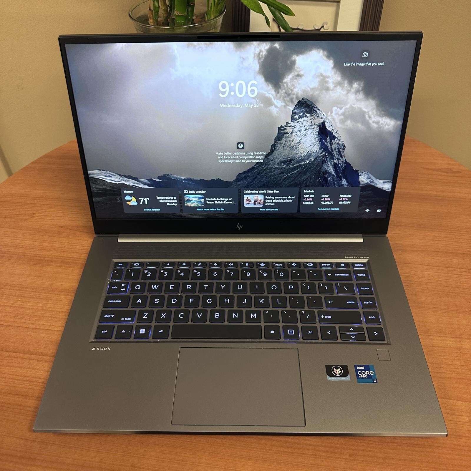 HP ZBook Studio 15.6″ G8 Mobile Workstation, i7-11850H, 32GB, 1TB, NVIDIA T1200