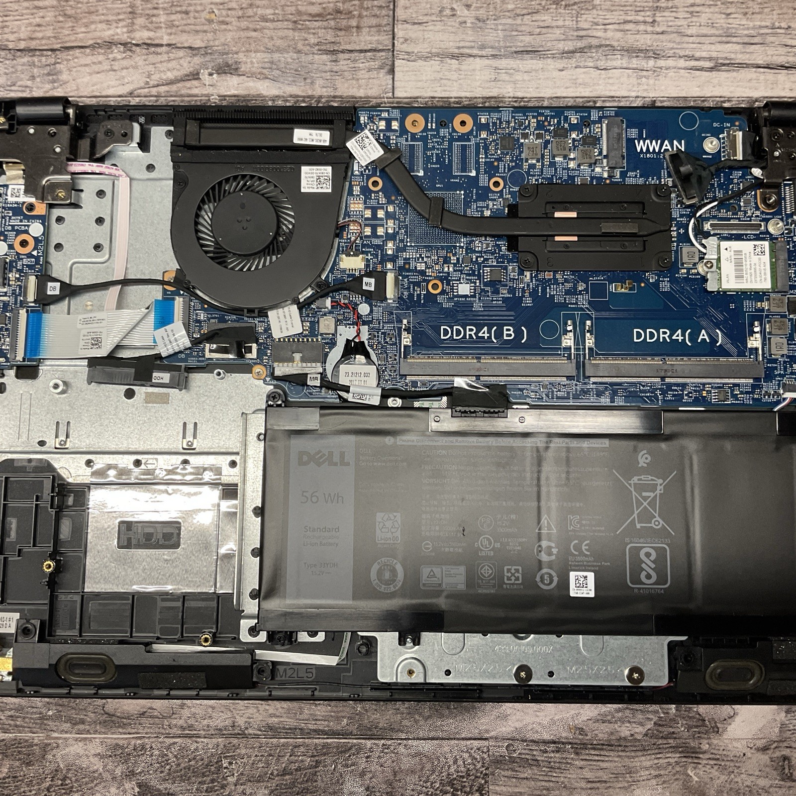 Dell Latitude 3580 / No POST / Broken Screen / No RAM / No SSD / C5