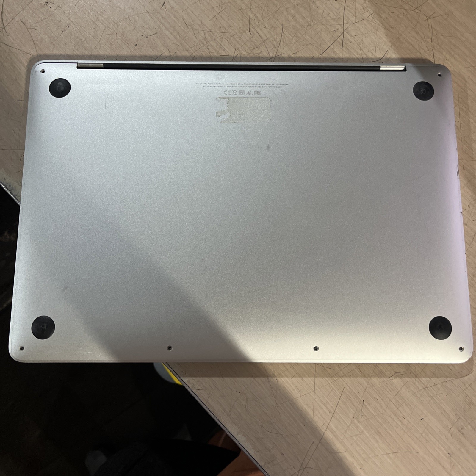 APPLE MACBOOK PRO 13″ MID-2017 CORE I5-7360U 2.3GHZ 8GB RAM NO HD